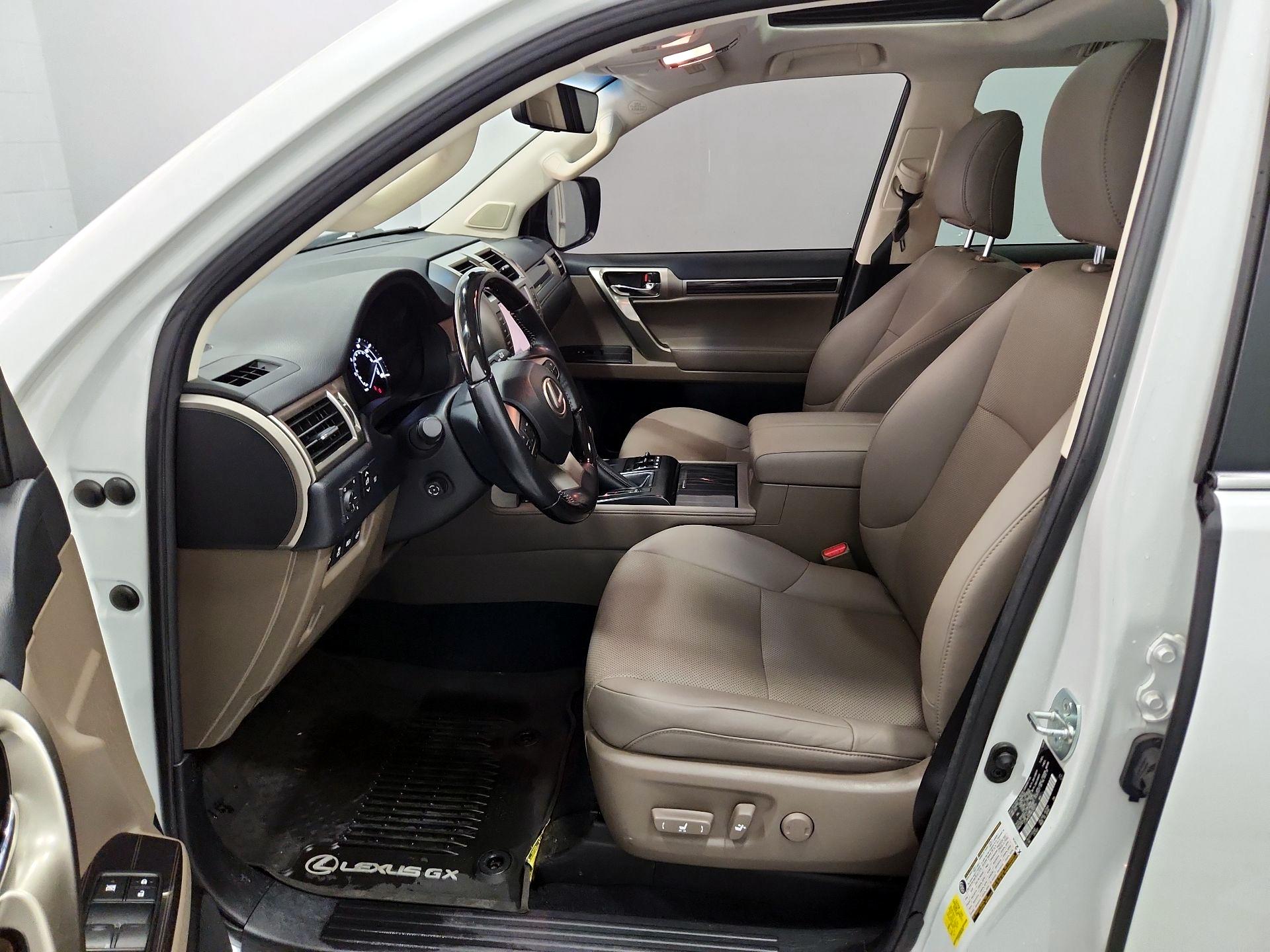 Thumbnail: 2021 Lexus GX - 11