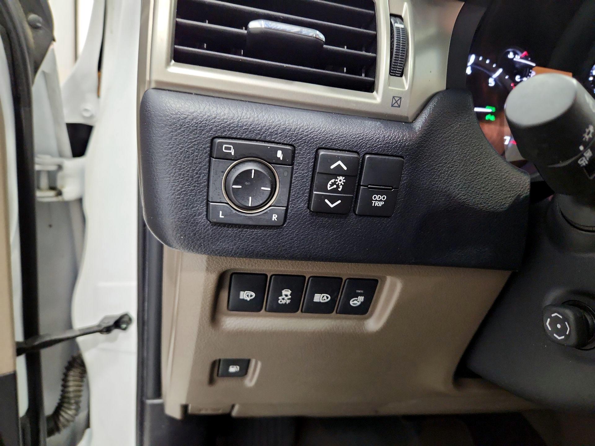 Thumbnail: 2021 Lexus GX - 13