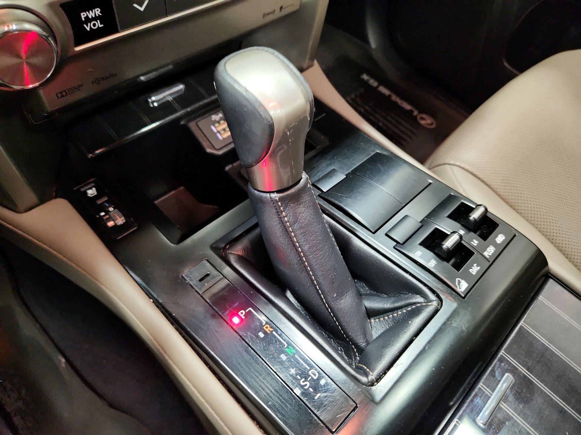 Thumbnail: 2021 Lexus GX - 18