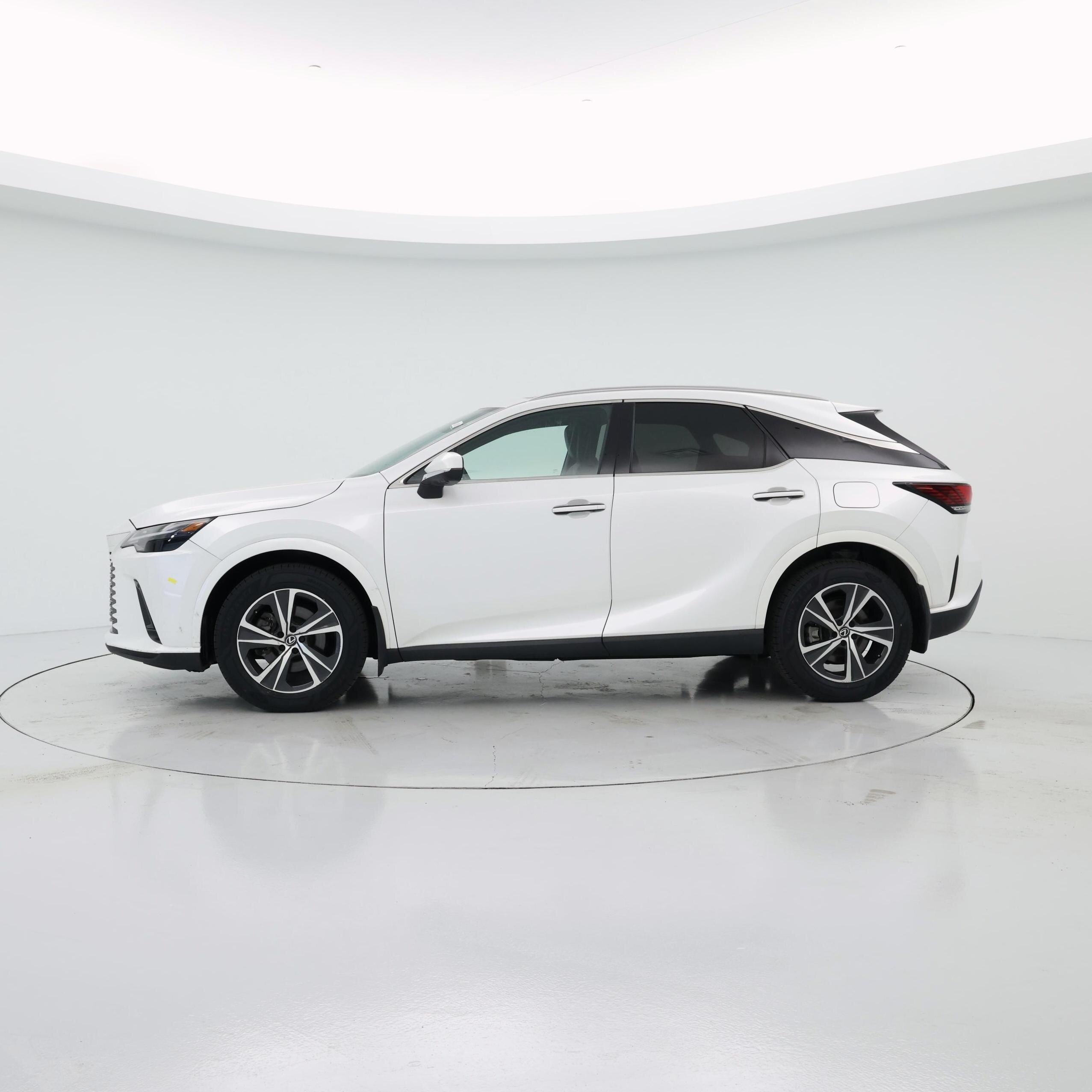 Thumbnail: 2024 Lexus RX - 3