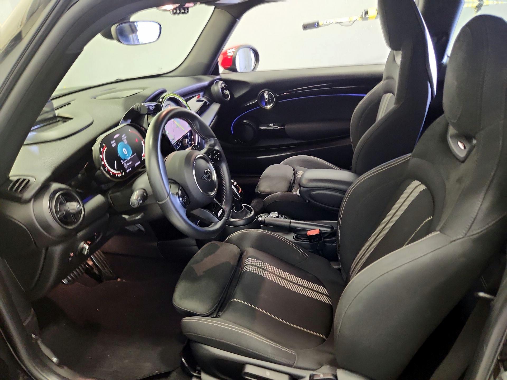 Thumbnail: 2022 MINI Cooper Hardtop - 11