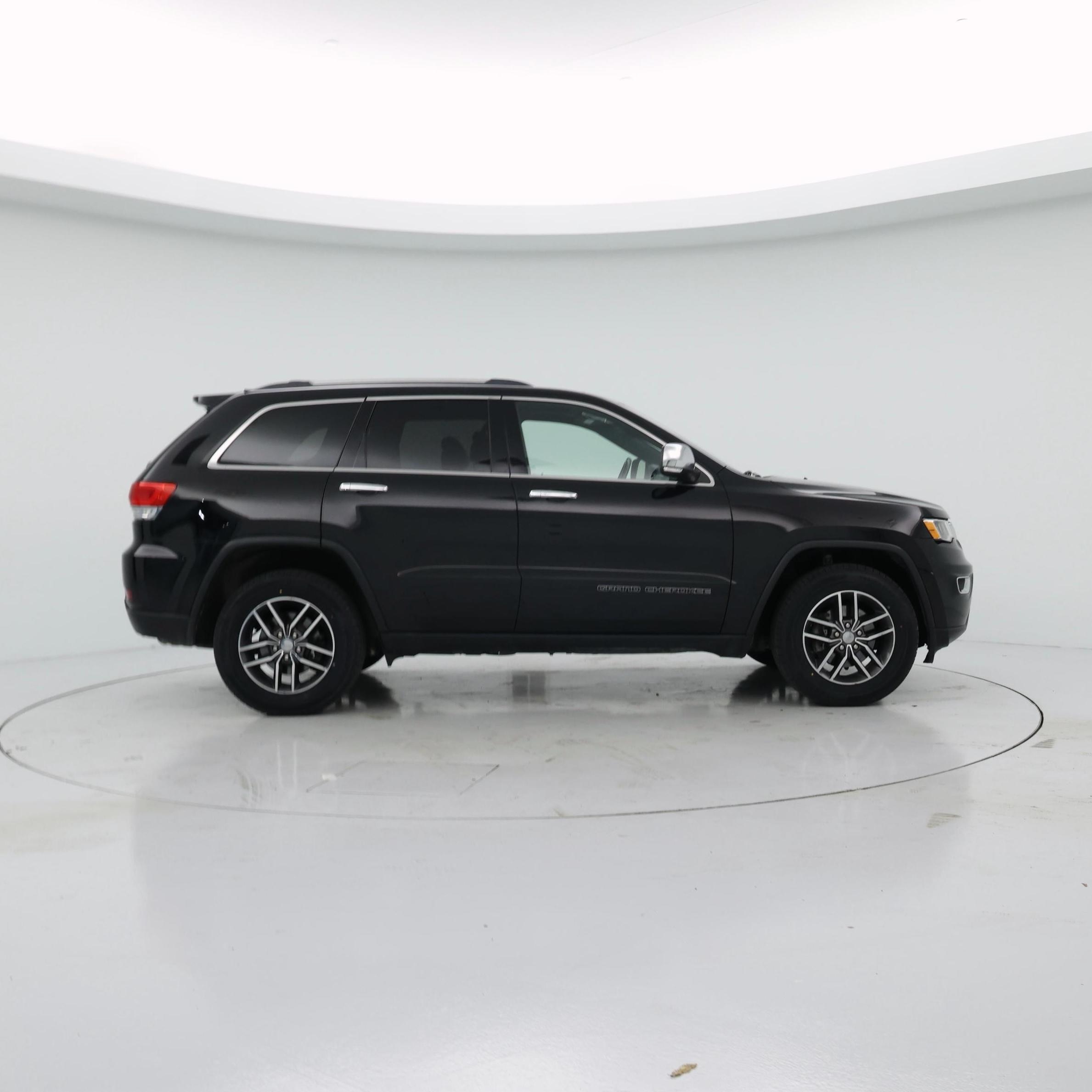 Thumbnail: 2018 Jeep Grand Cherokee - 7