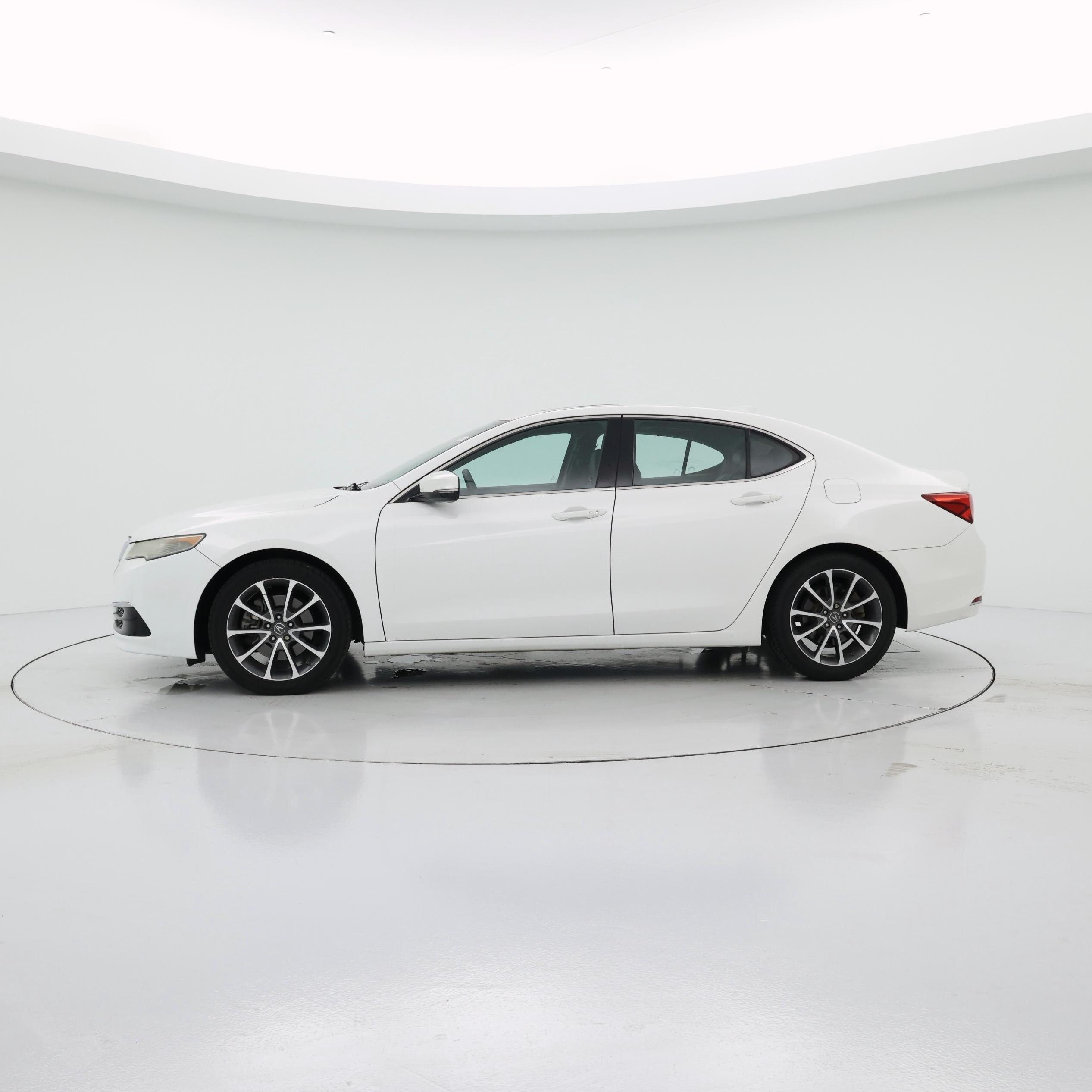 Thumbnail: 2015 Acura TLX - 3