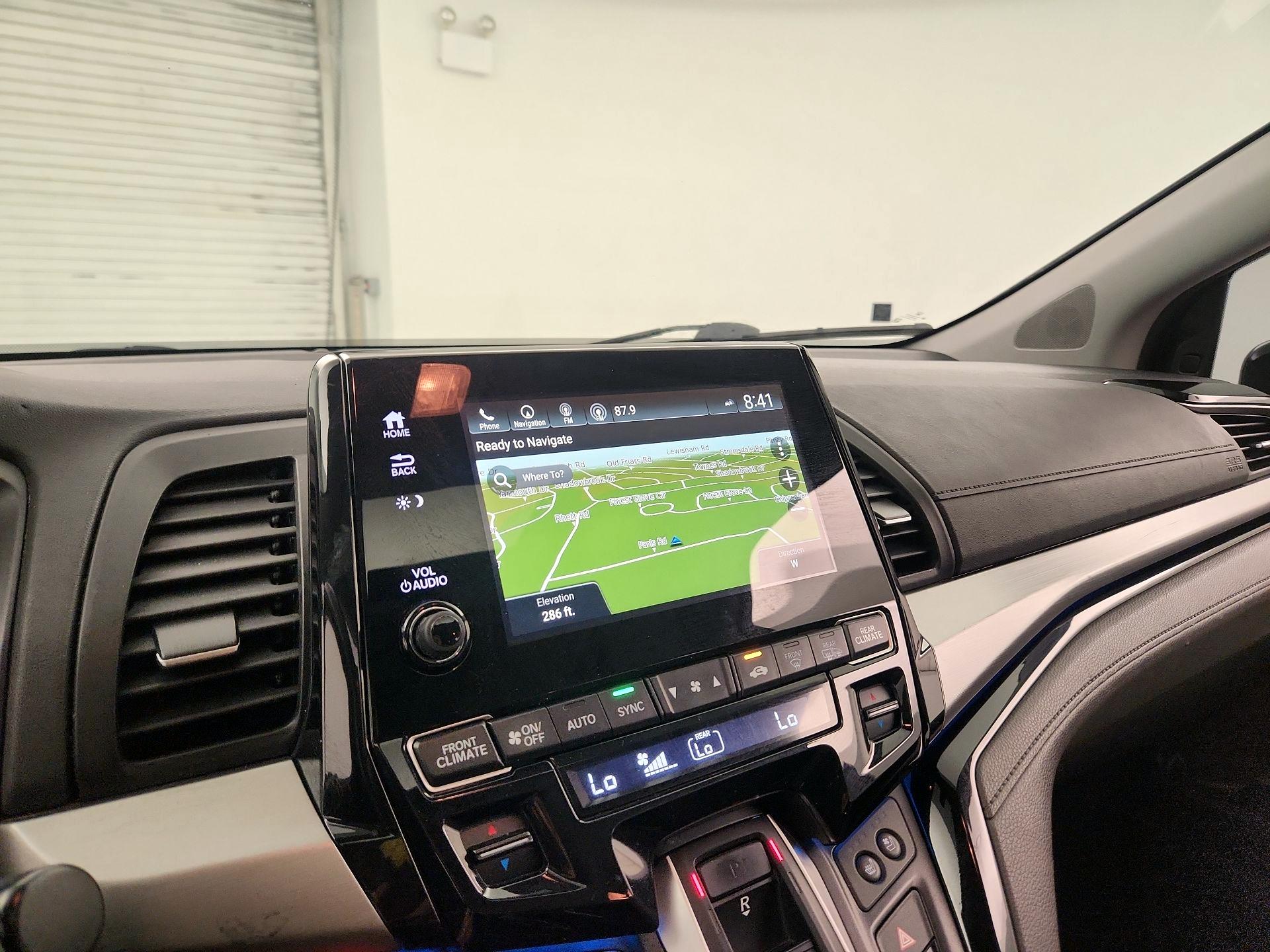 Thumbnail: 2018 Honda Odyssey - 14