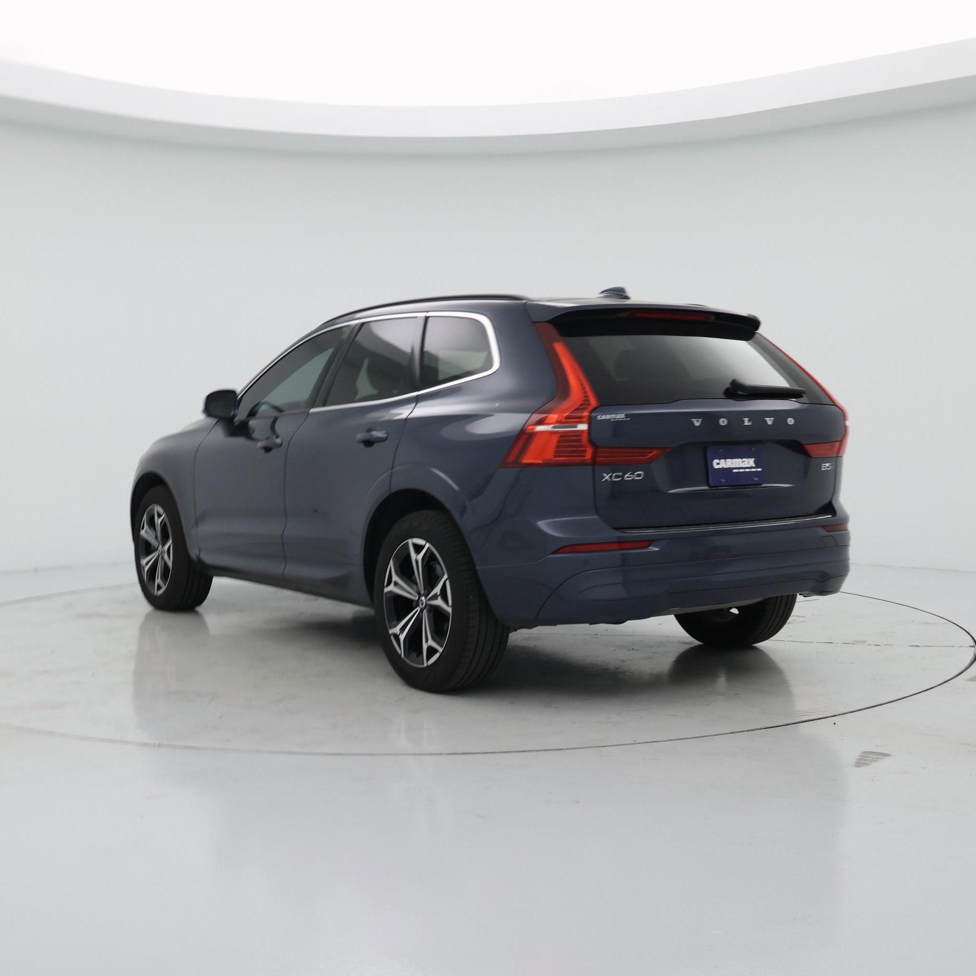 Thumbnail: 2022 Volvo XC60 - 2