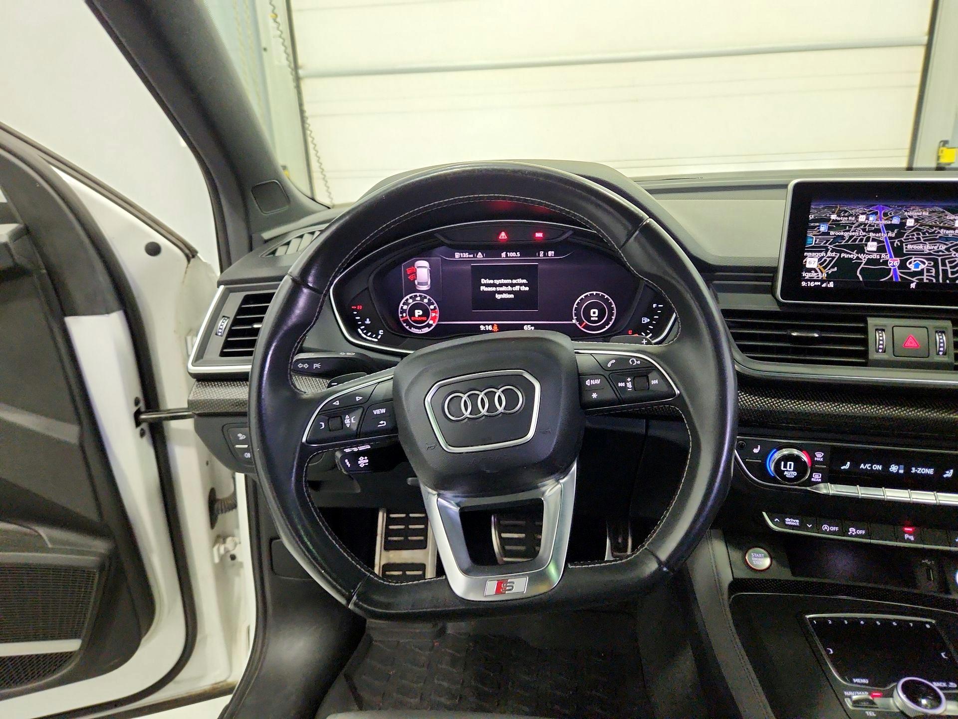 Thumbnail: 2019 Audi SQ5 - 10