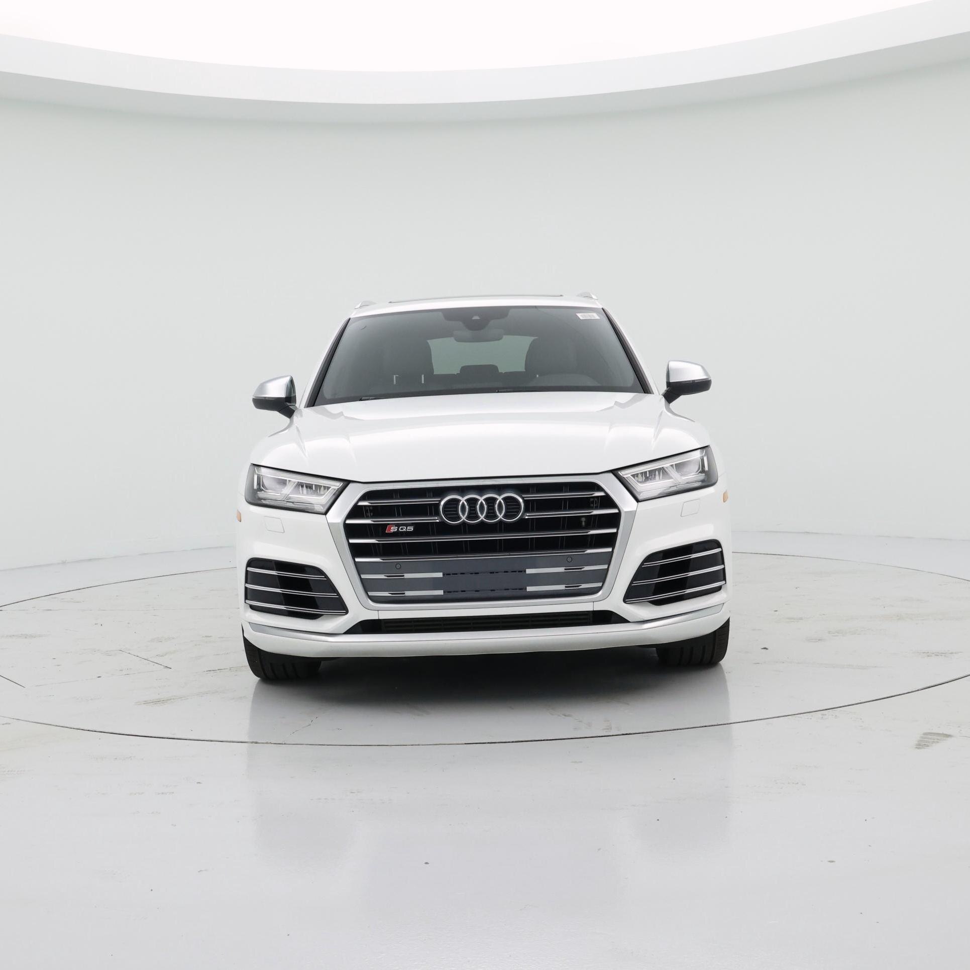 Thumbnail: 2019 Audi SQ5 - 5