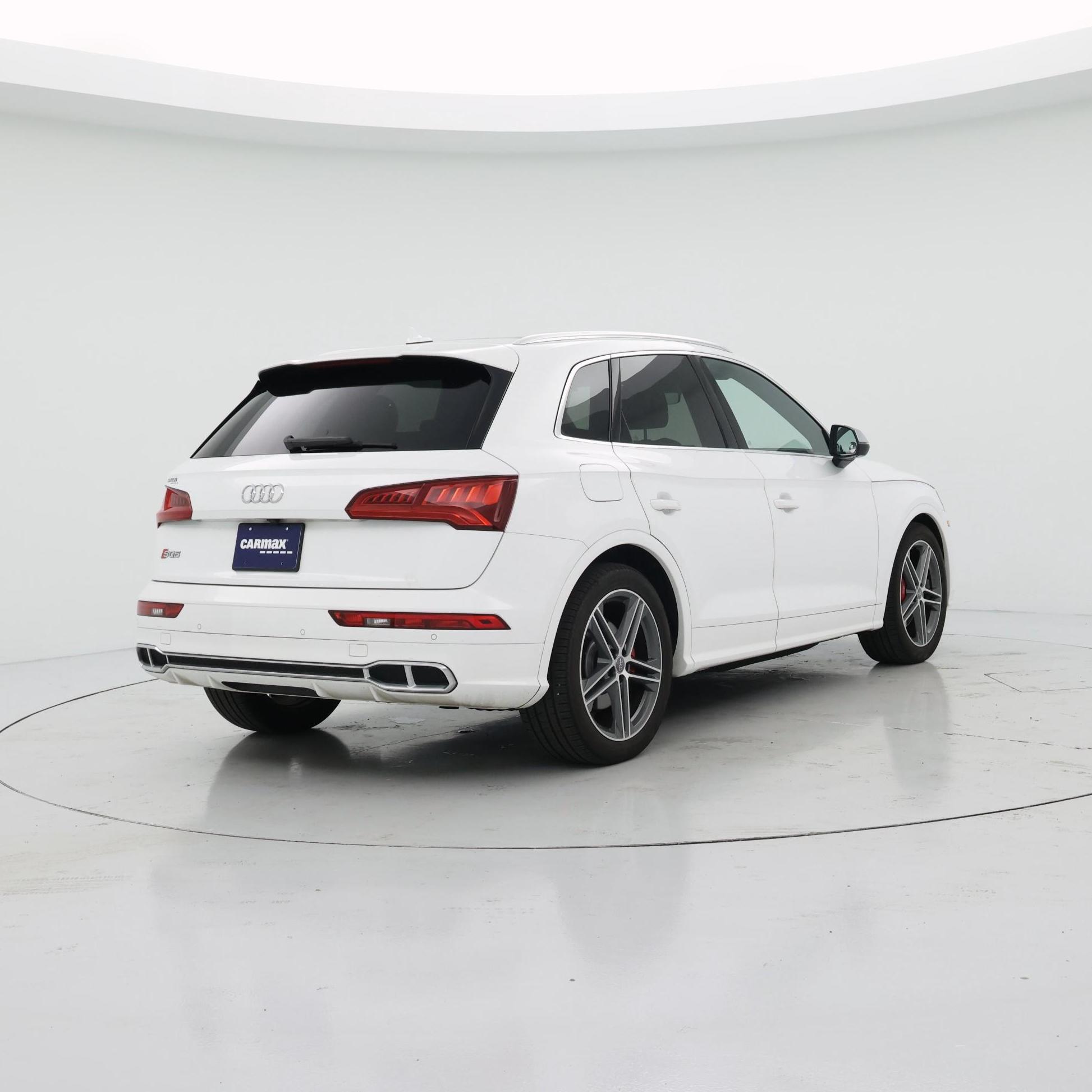 Thumbnail: 2019 Audi SQ5 - 8