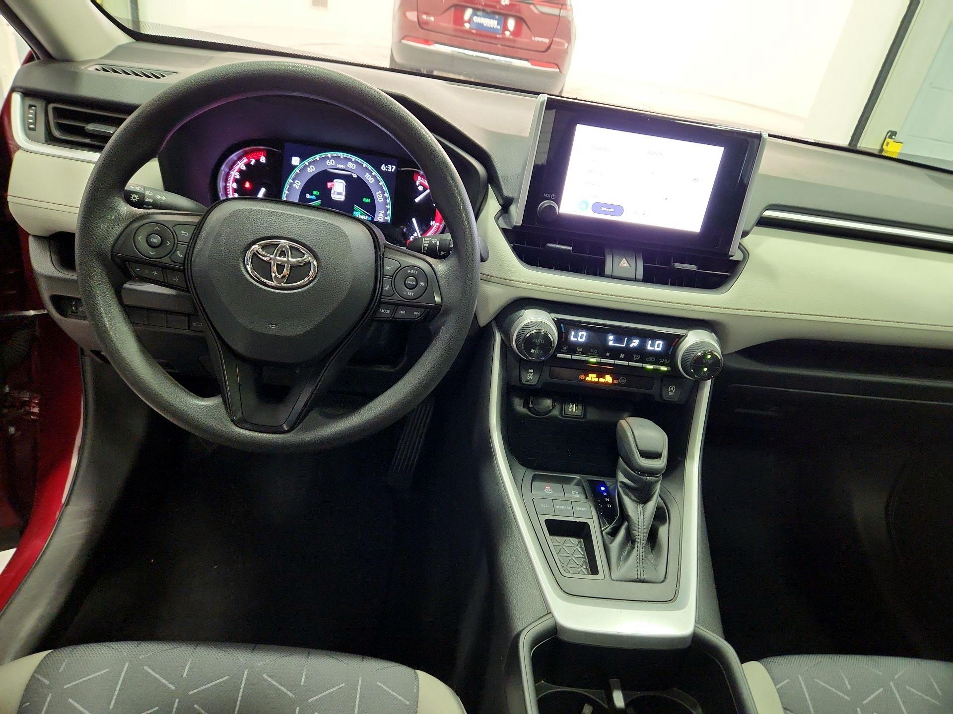 Thumbnail: 2023 Toyota RAV4 - 9