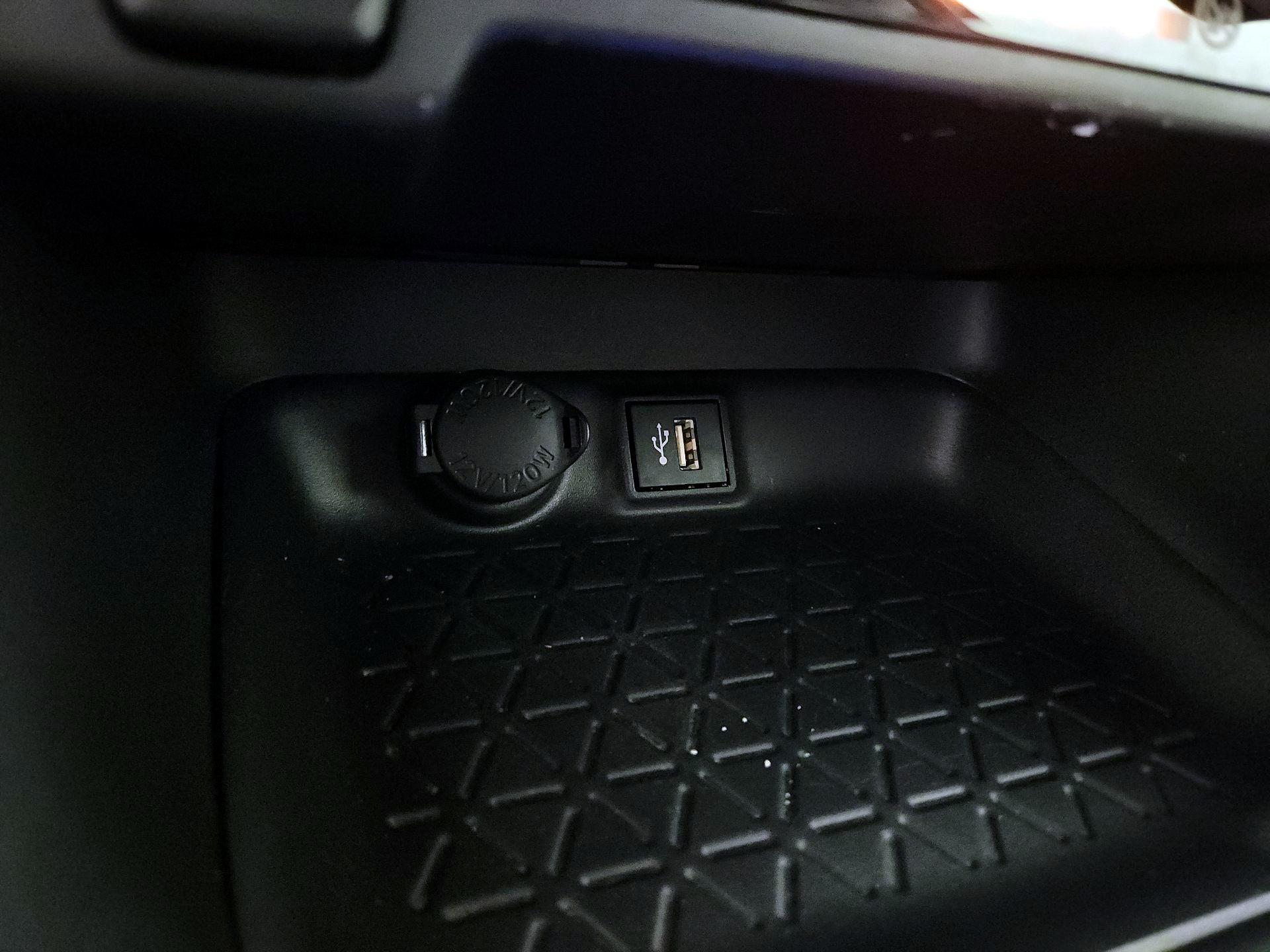 Thumbnail: 2023 Toyota RAV4 - 18