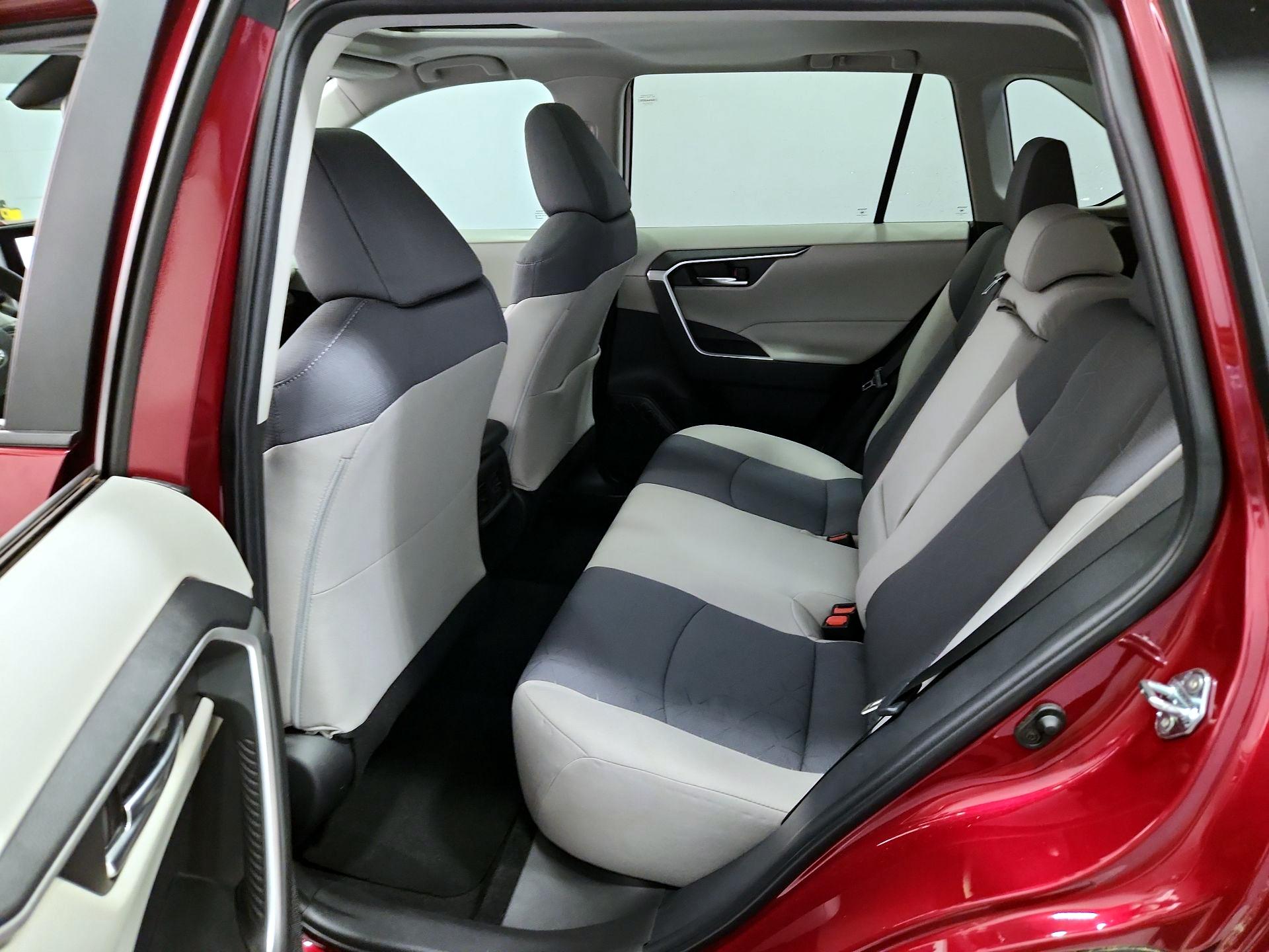 Thumbnail: 2023 Toyota RAV4 - 20