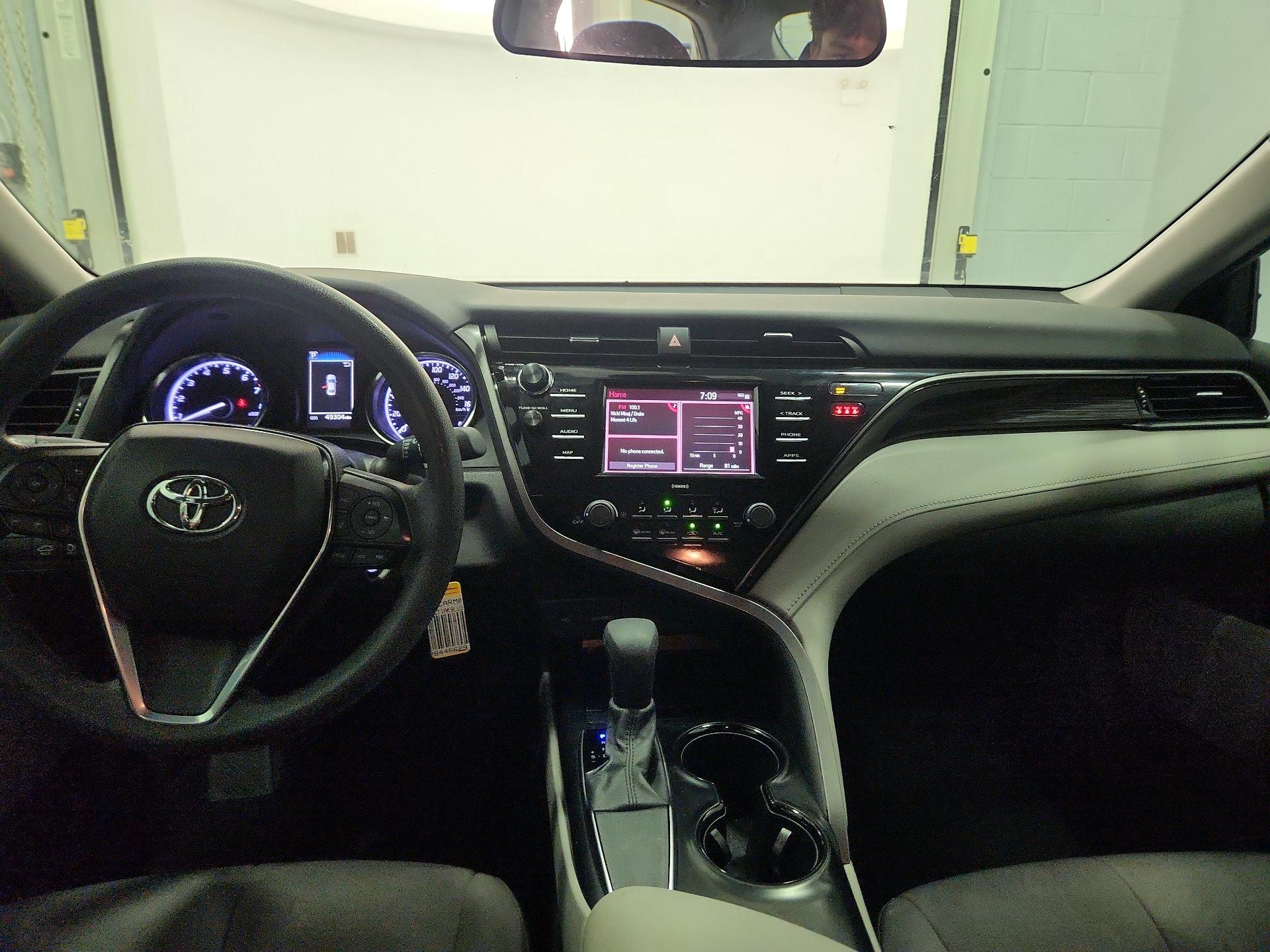 Thumbnail: 2020 Toyota Camry - 9
