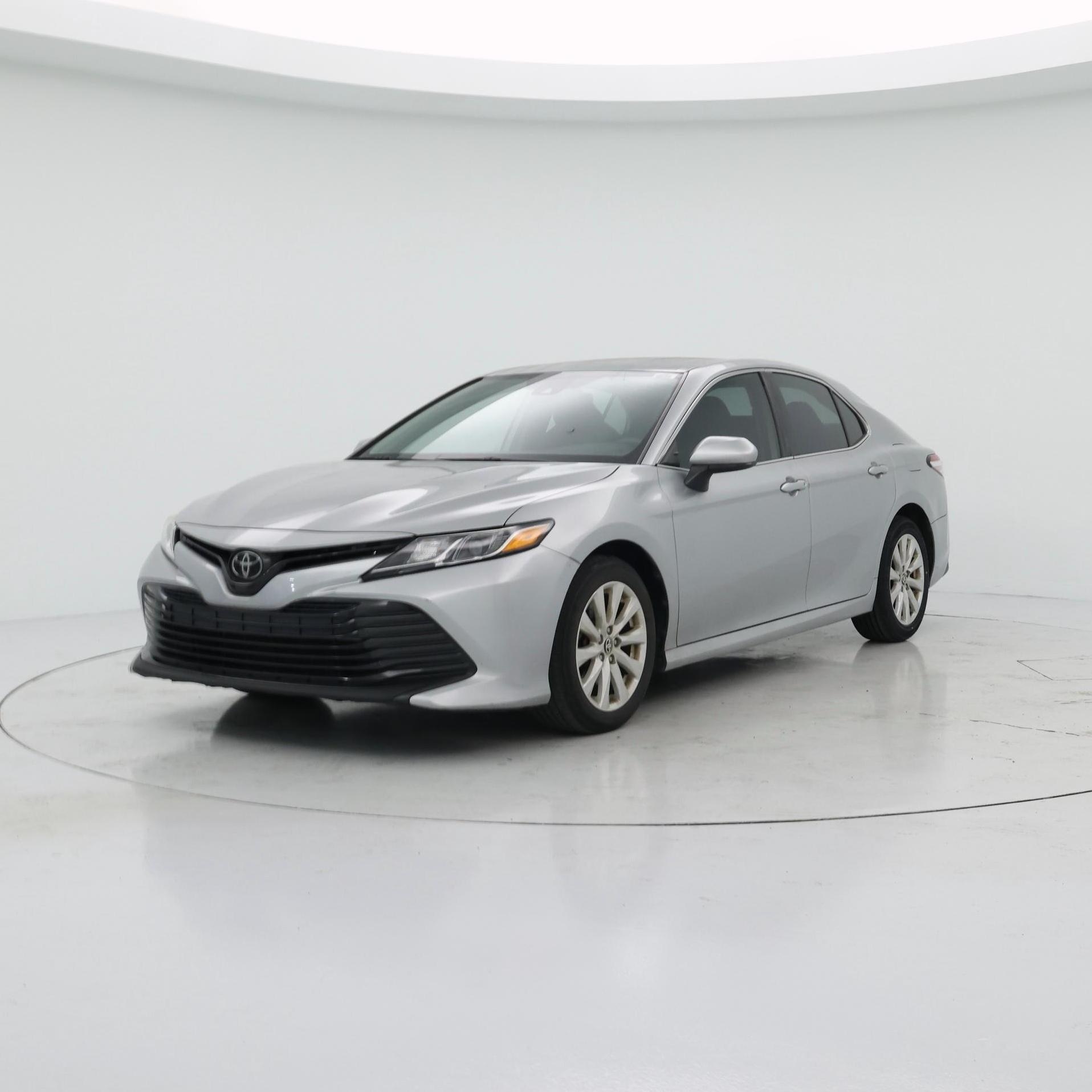 Thumbnail: 2020 Toyota Camry - 4