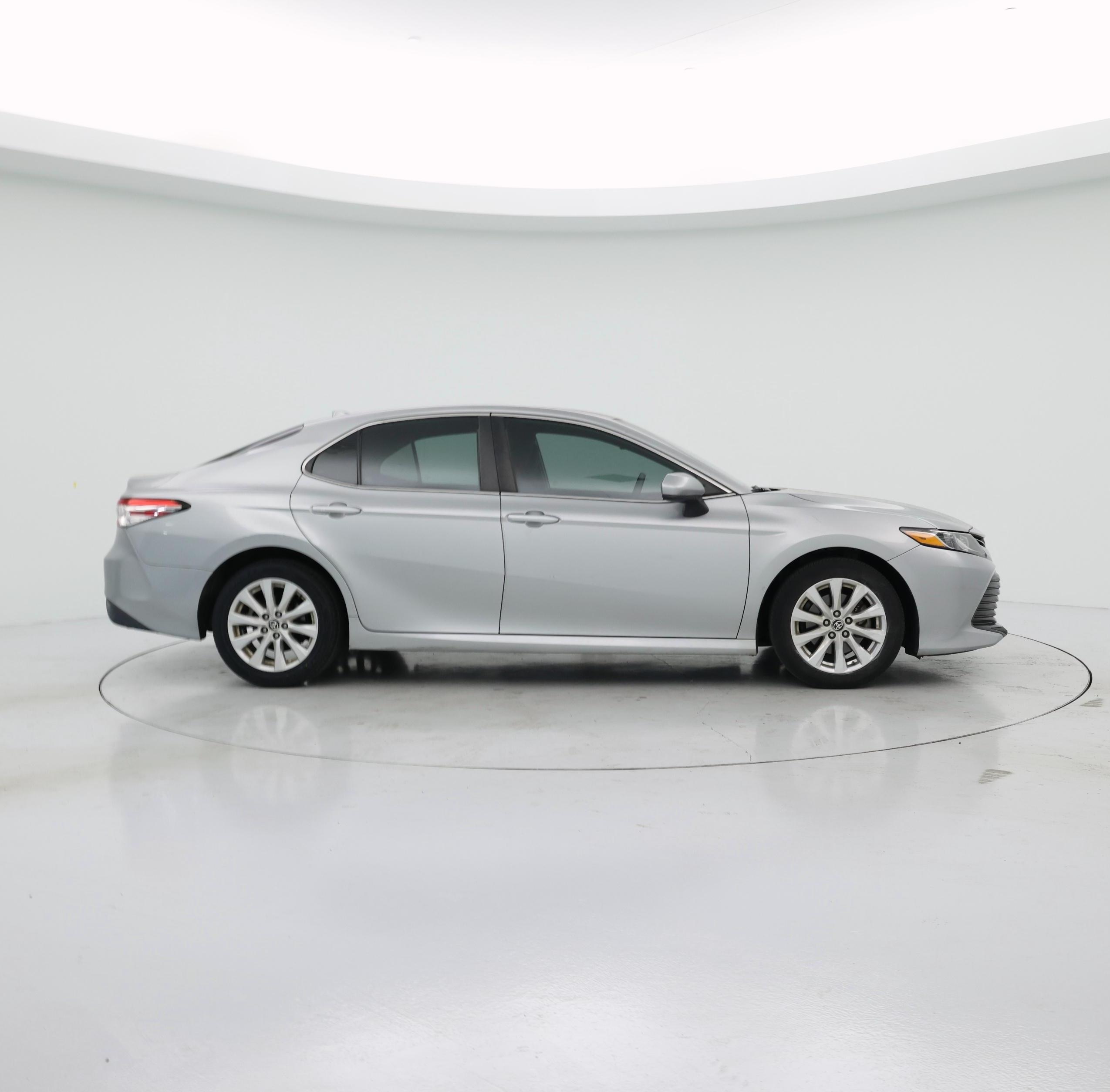 Thumbnail: 2020 Toyota Camry - 7