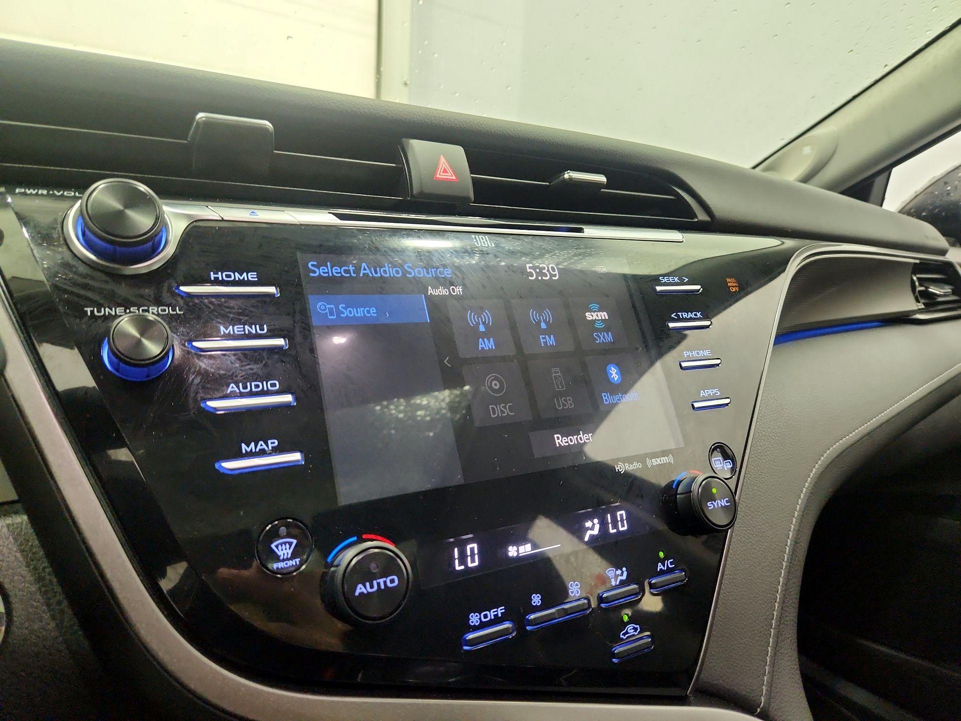 Thumbnail: 2020 Toyota Camry - 15