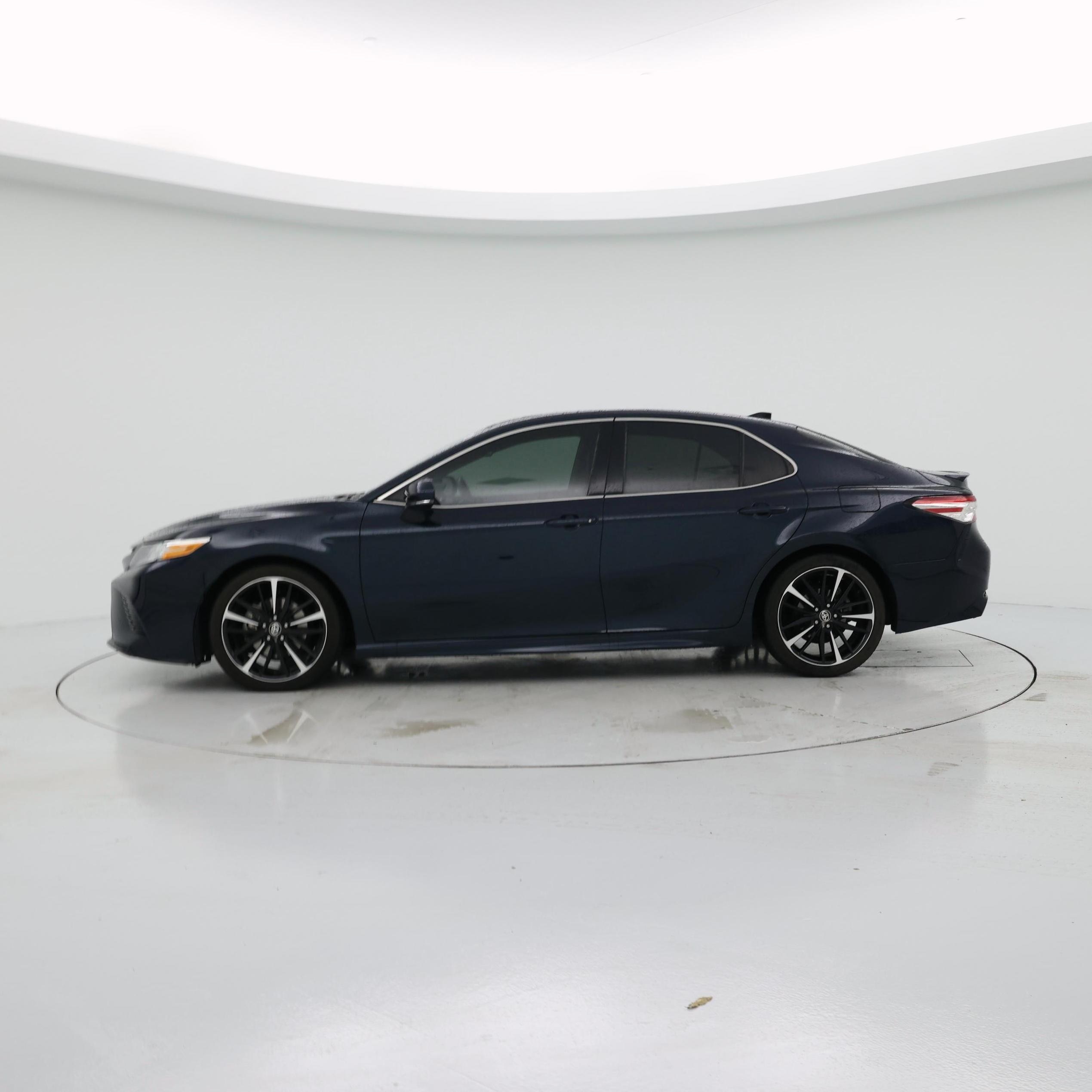 Thumbnail: 2020 Toyota Camry - 3