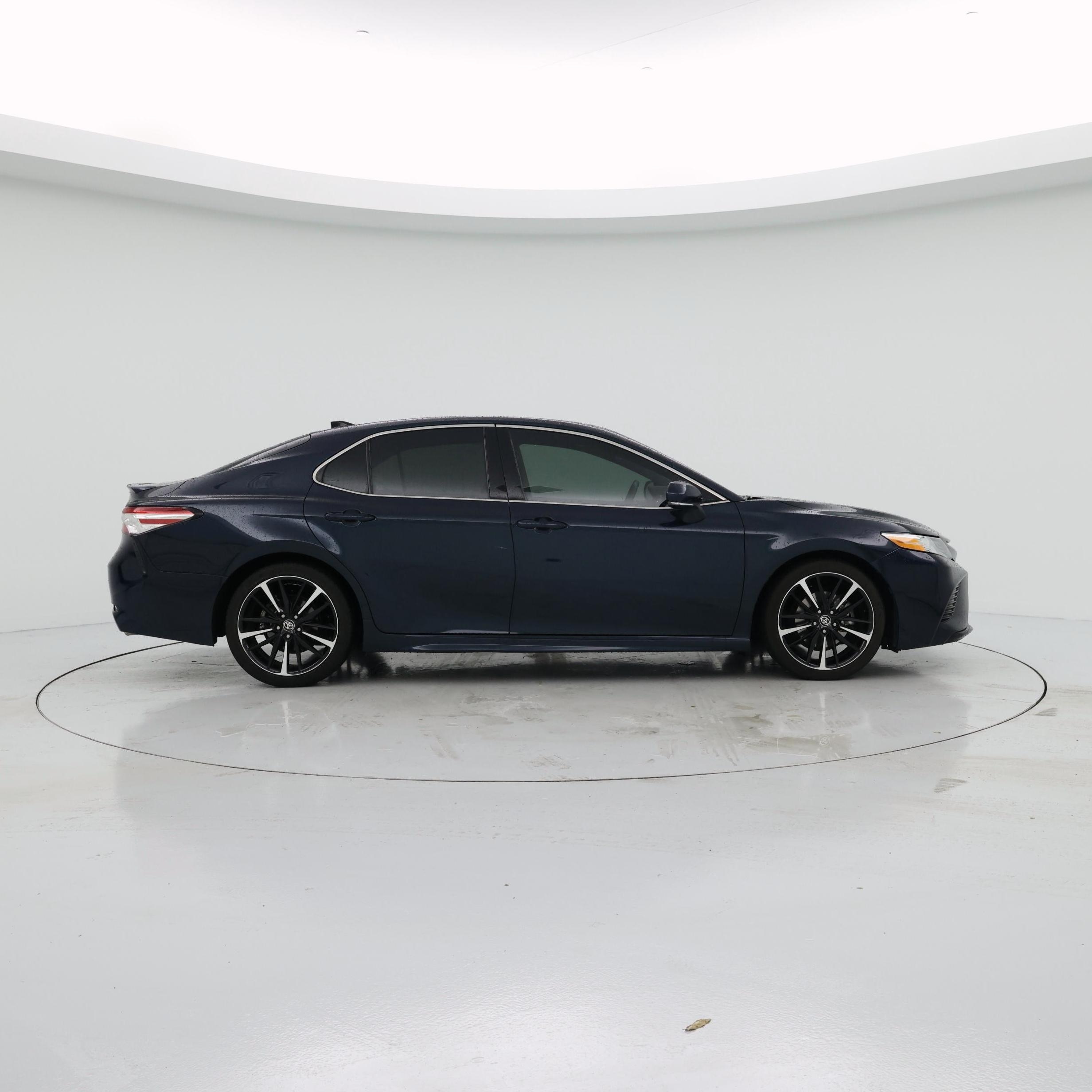 Thumbnail: 2020 Toyota Camry - 7