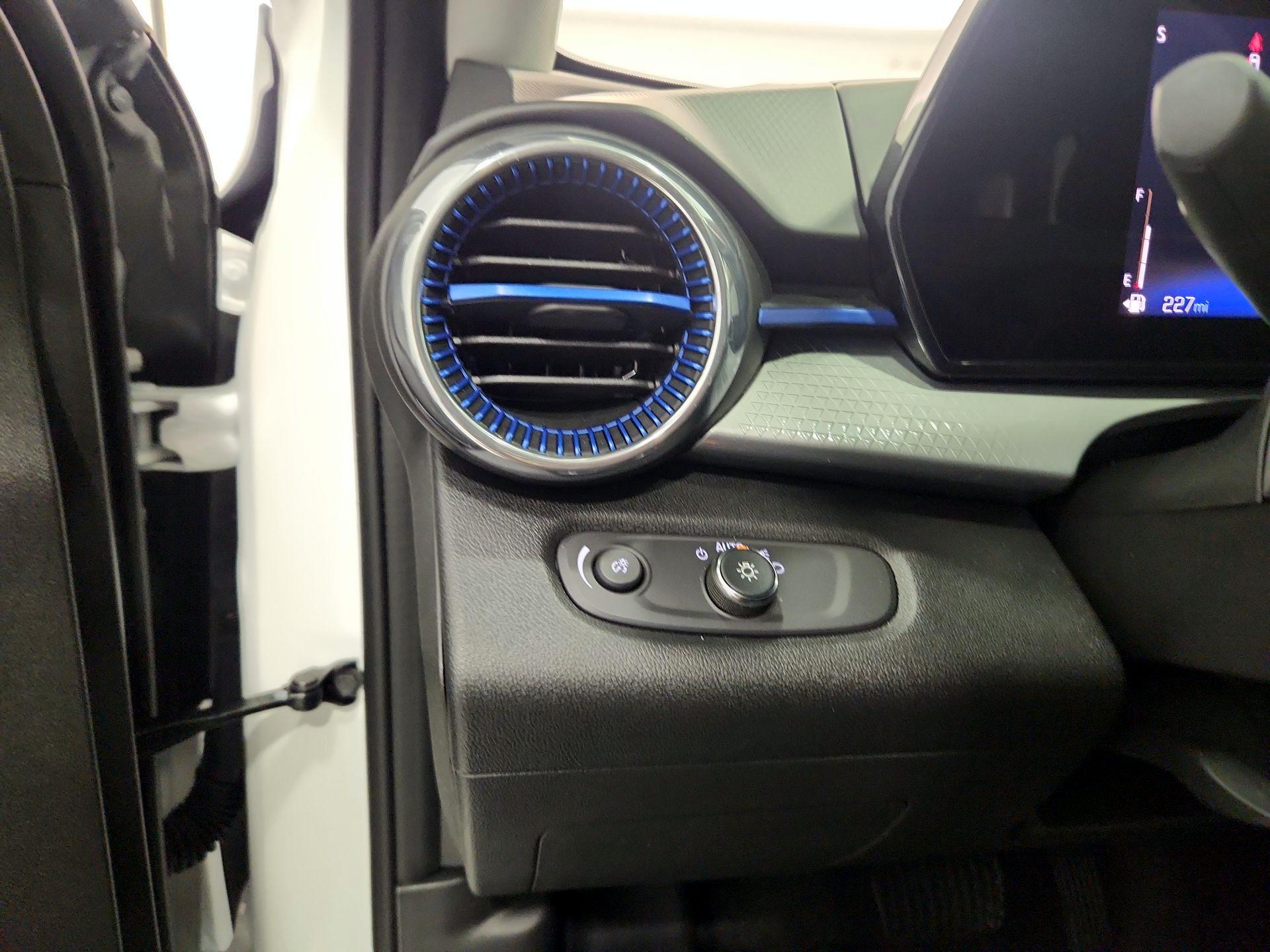 Thumbnail: 2026 Chevrolet Trax - 13