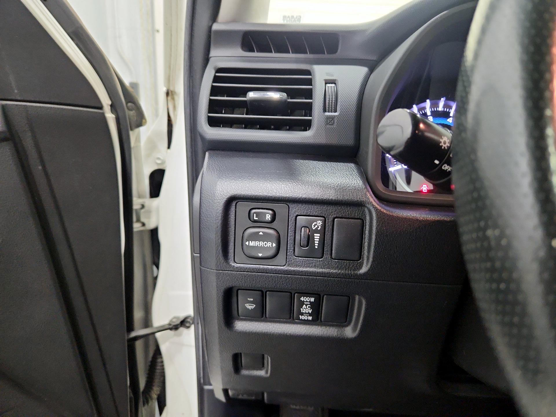 Thumbnail: 2015 Toyota 4Runner - 13