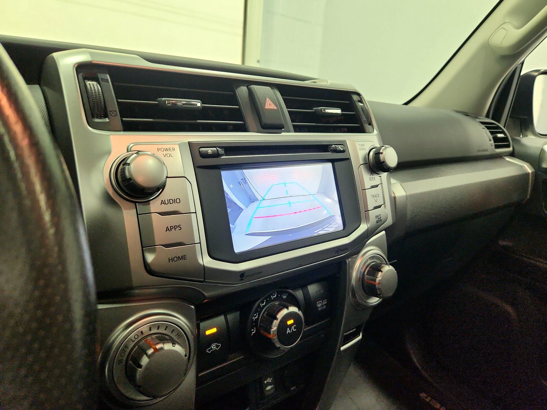Thumbnail: 2015 Toyota 4Runner - 15