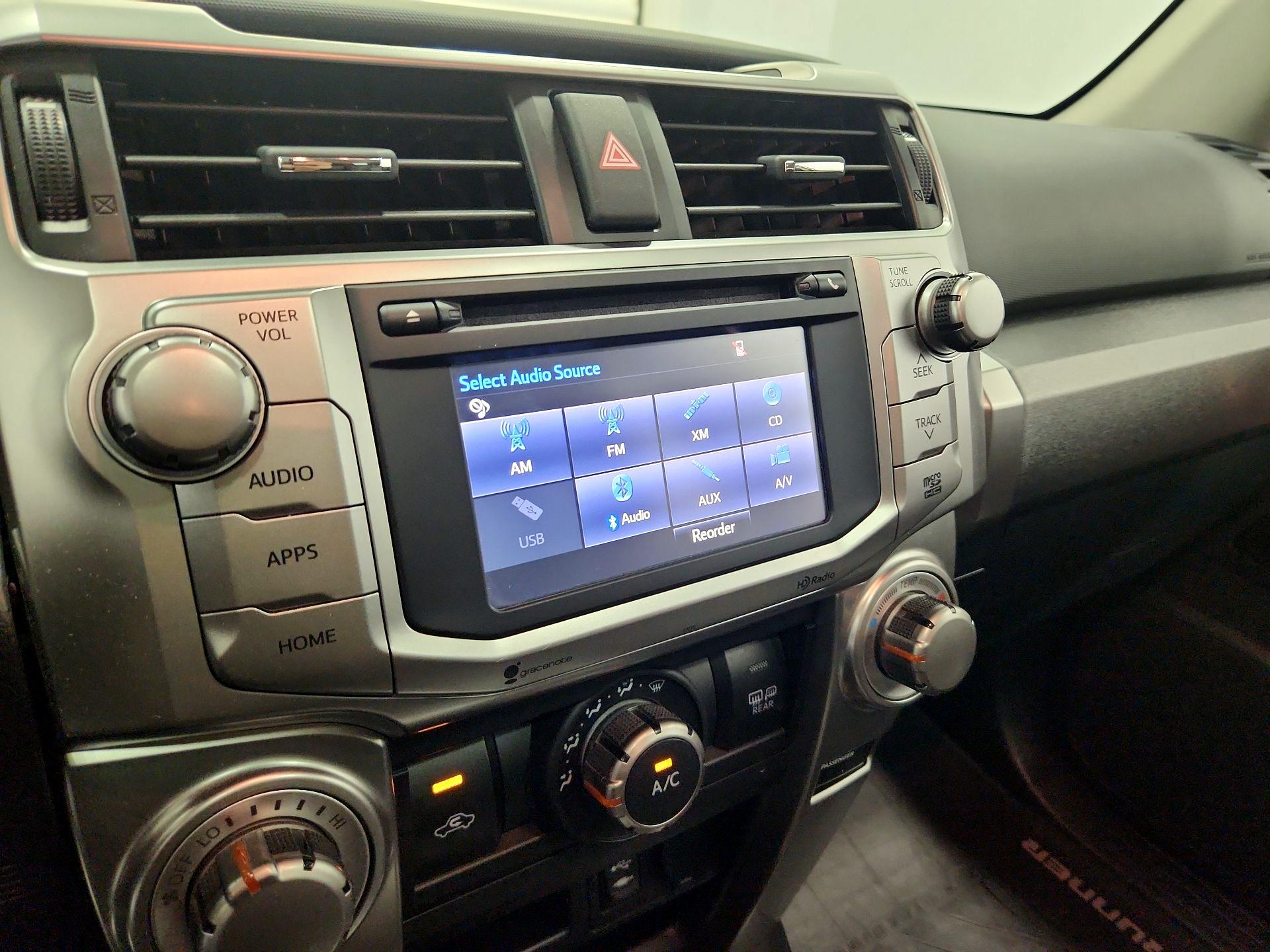 Thumbnail: 2015 Toyota 4Runner - 16