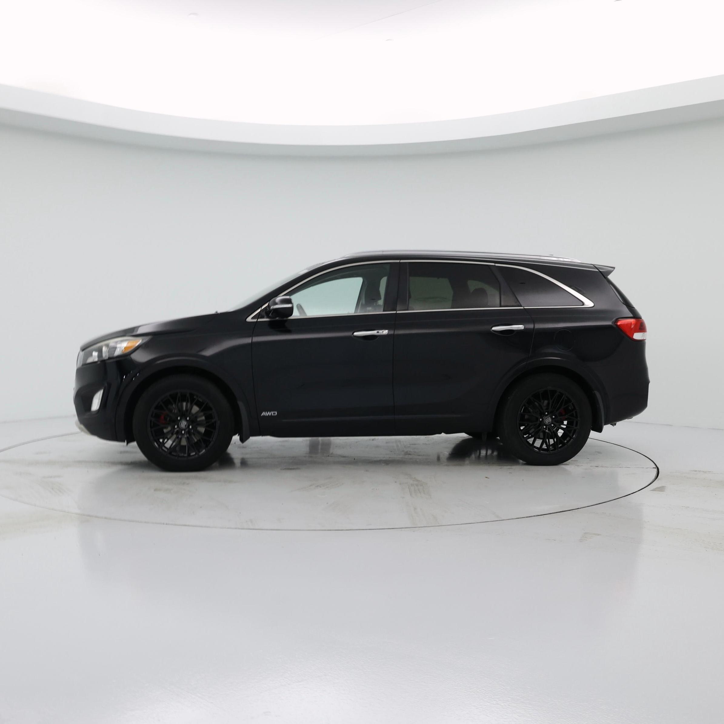 Thumbnail: 2017 Kia Sorento - 3