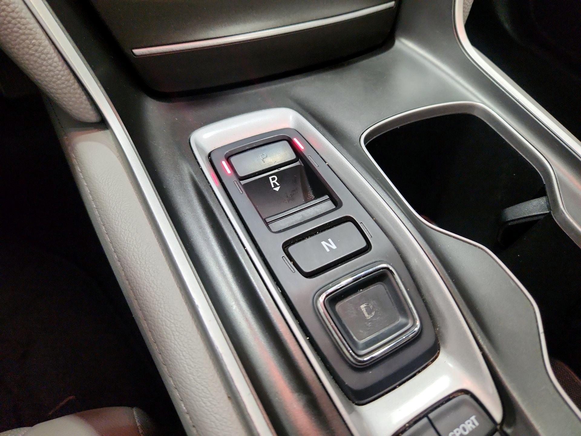 Thumbnail: 2019 Honda Accord - 17