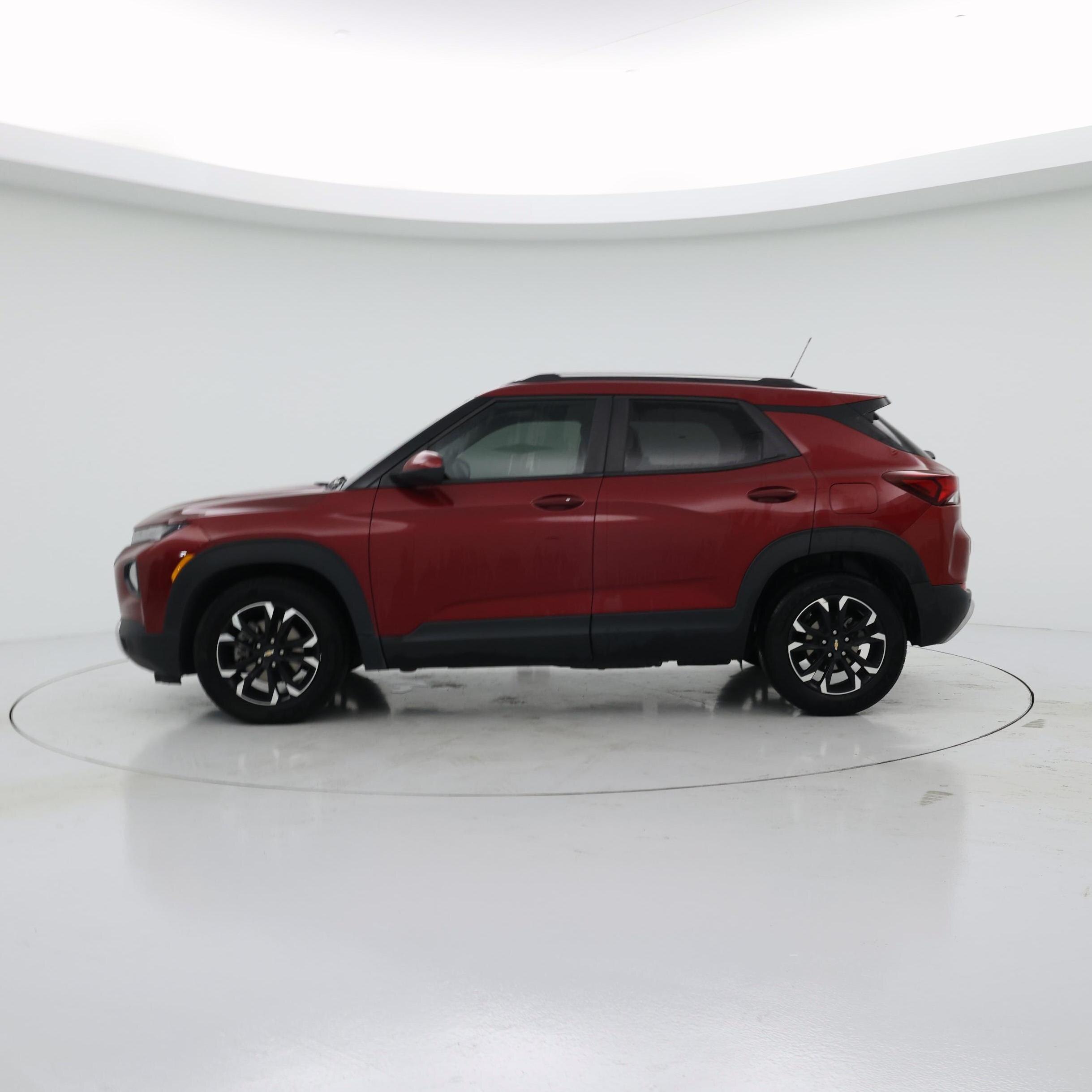Thumbnail: 2021 Chevrolet TrailBlazer - 3