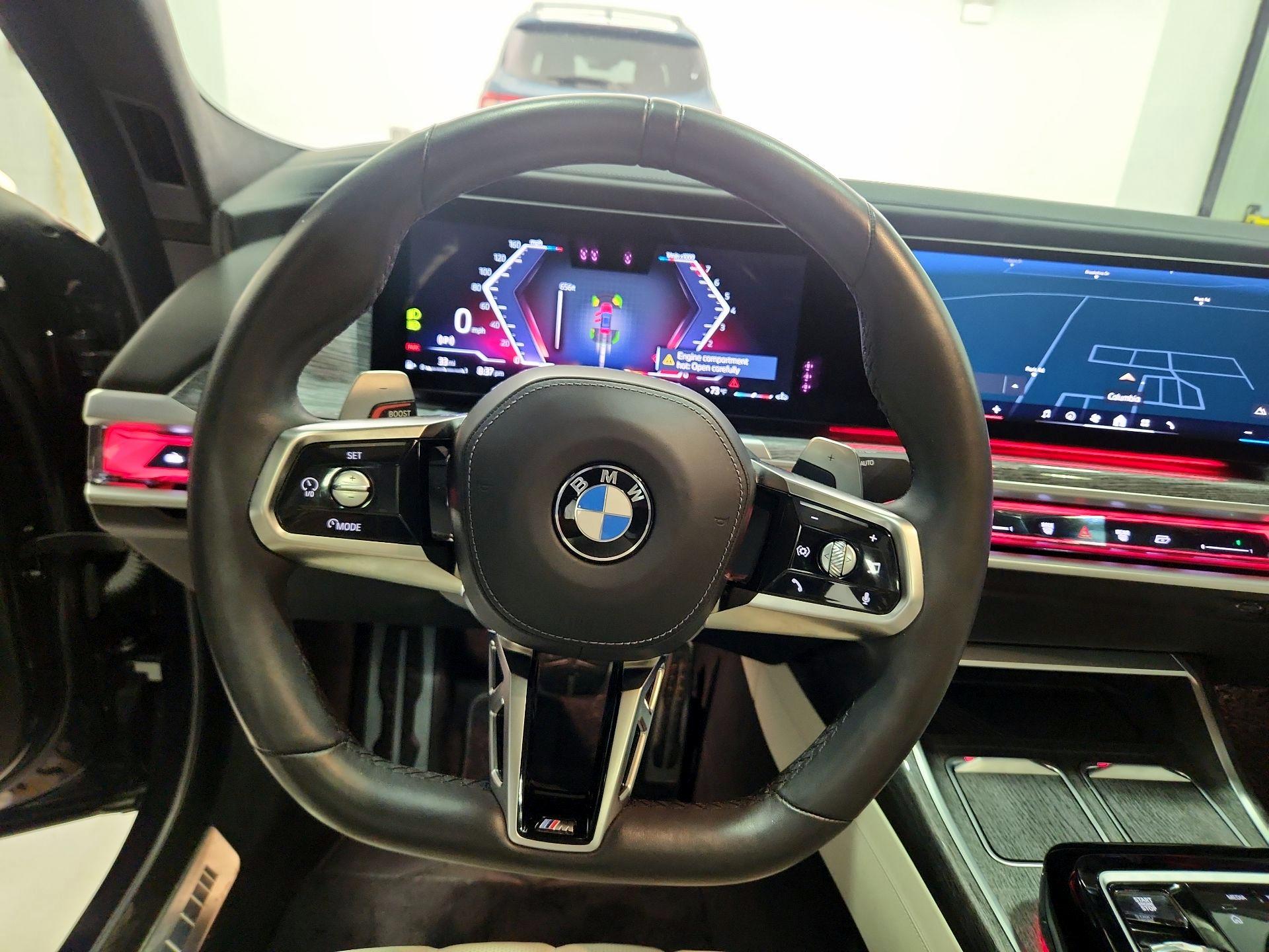 Thumbnail: 2023 BMW 7 Series - 10