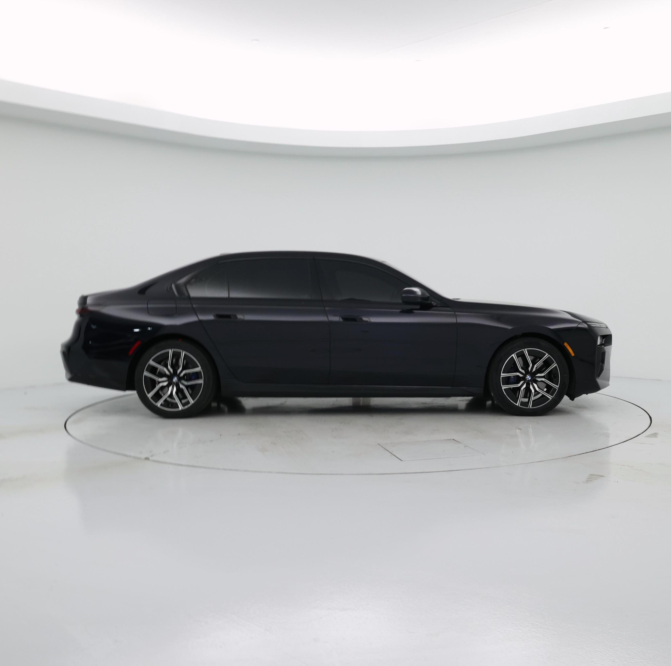 Thumbnail: 2023 BMW 7 Series - 7
