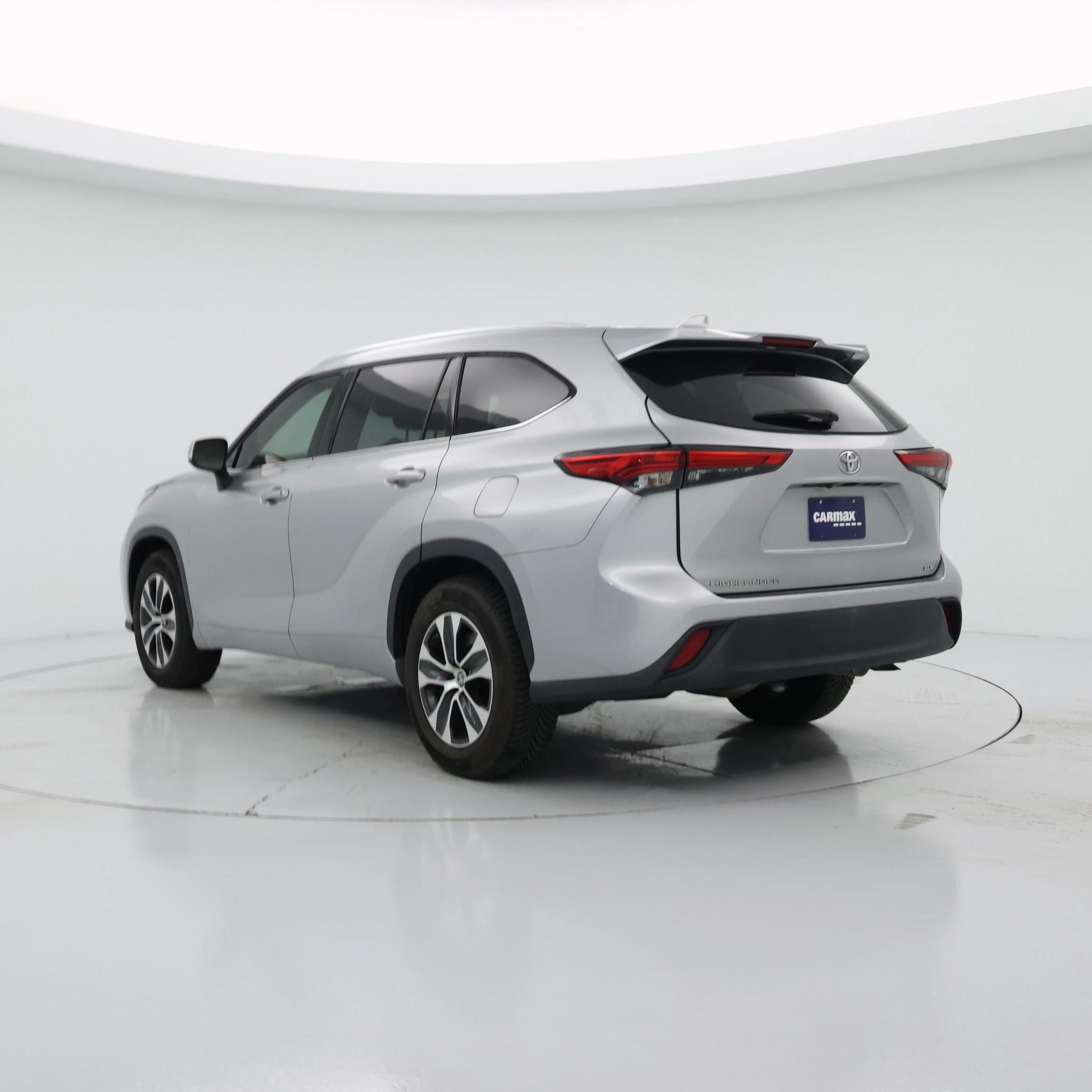 Thumbnail: 2021 Toyota Highlander - 2