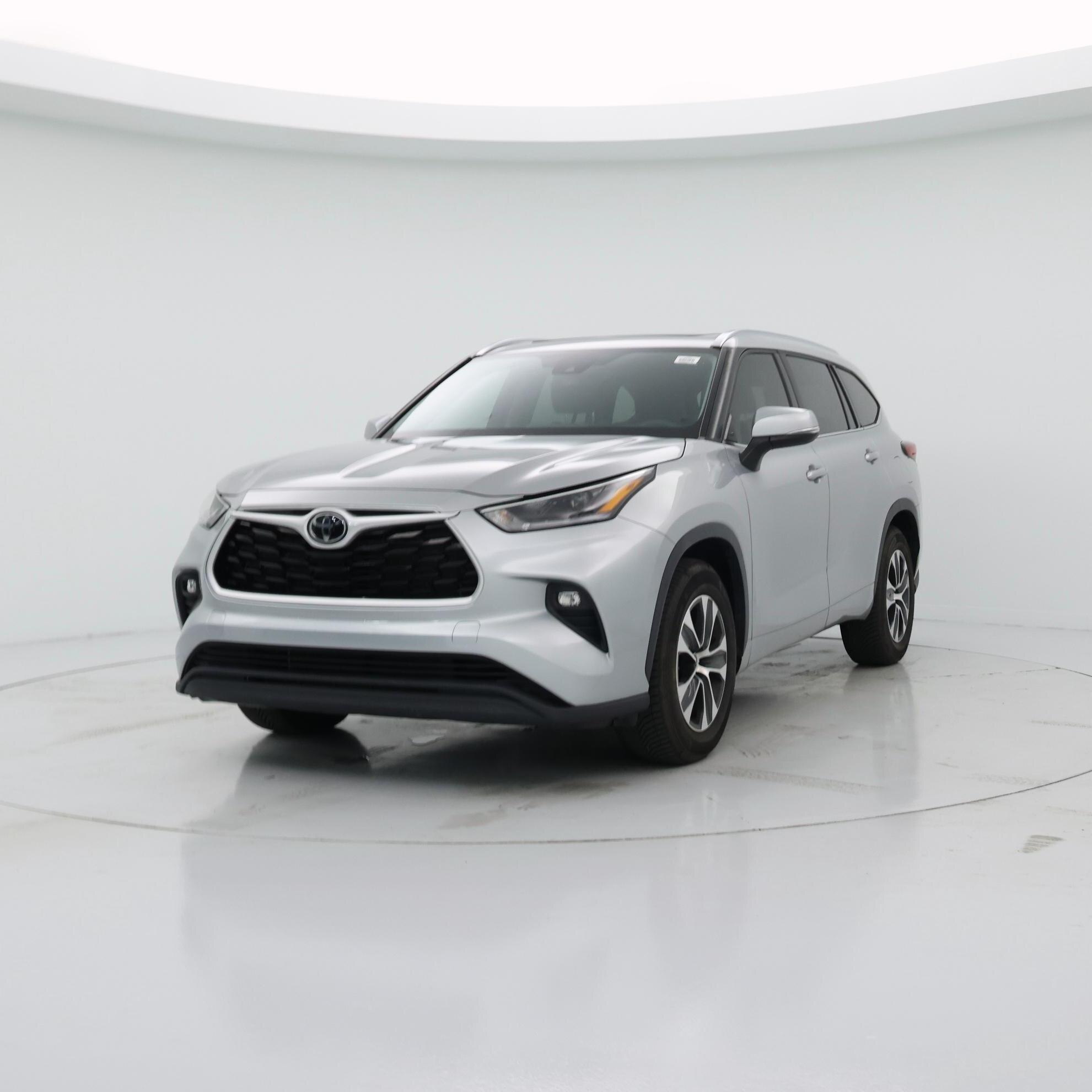 Thumbnail: 2021 Toyota Highlander - 4