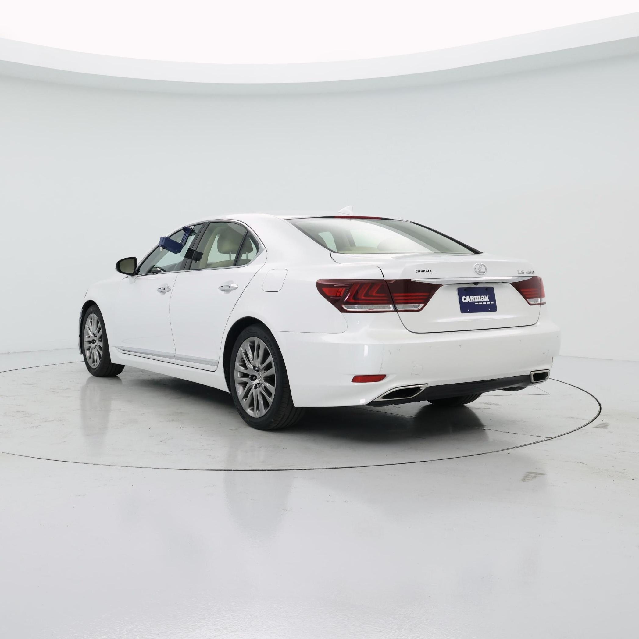 Thumbnail: 2017 Lexus LS - 2