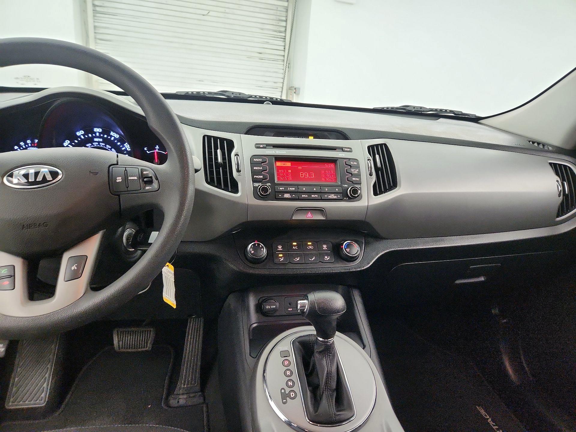 Thumbnail: 2015 Kia Sportage - 9