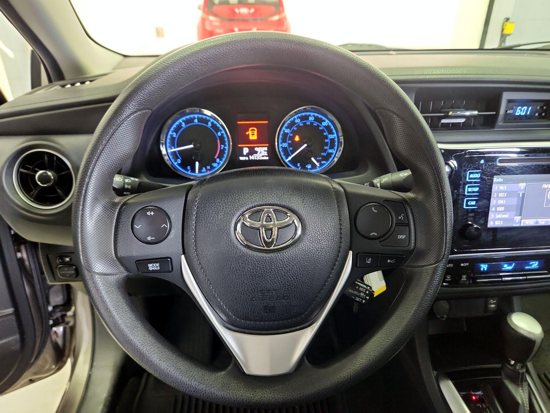 Thumbnail: 2018 Toyota Corolla - 10
