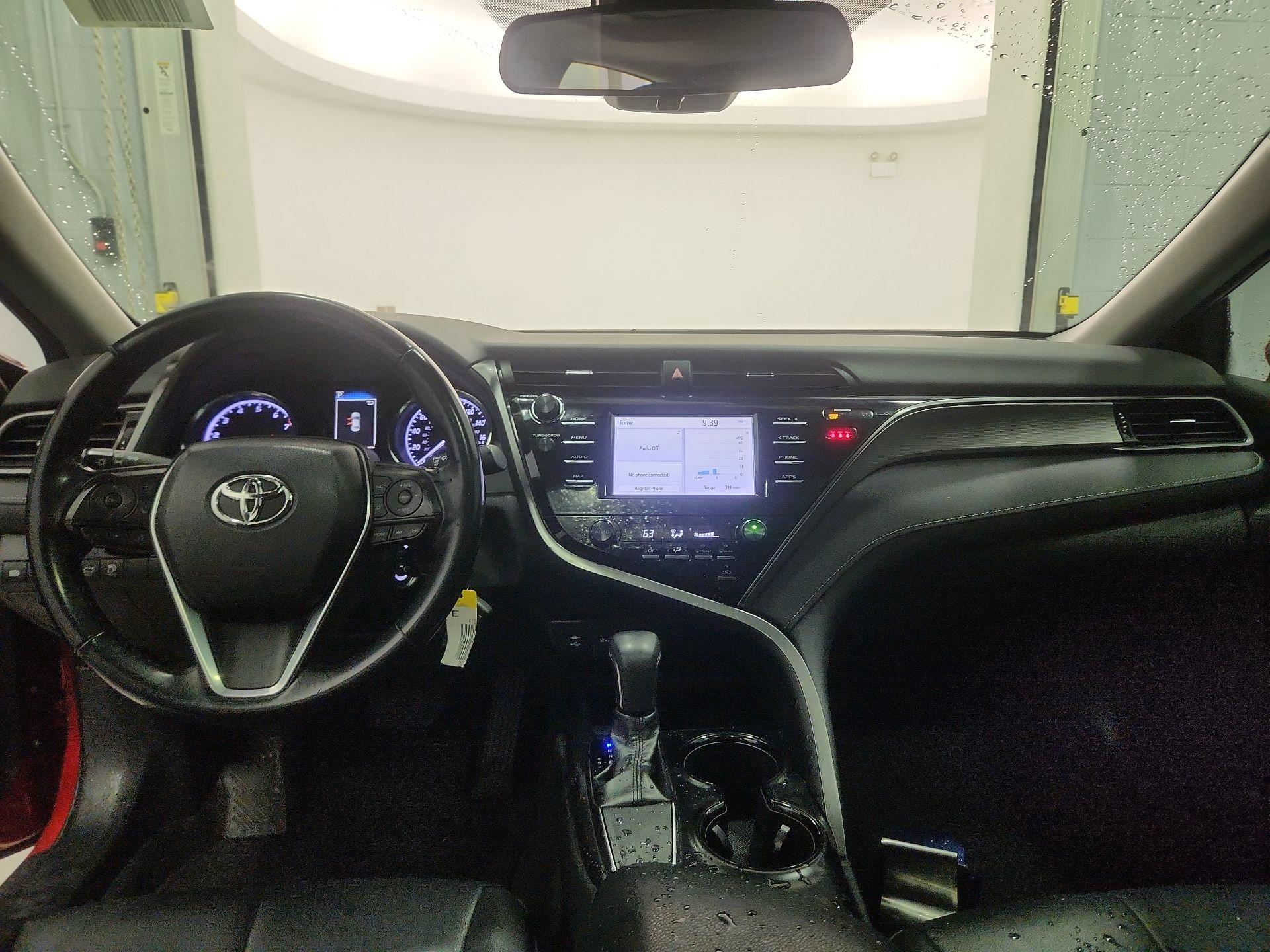 Thumbnail: 2019 Toyota Camry - 9