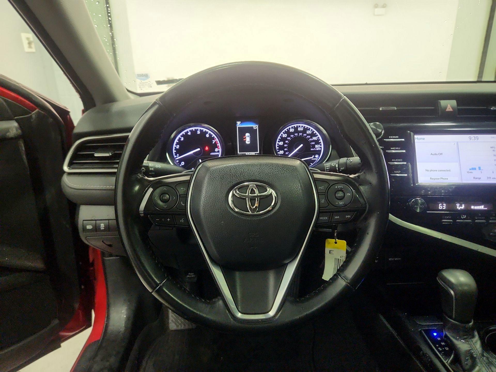 Thumbnail: 2019 Toyota Camry - 10