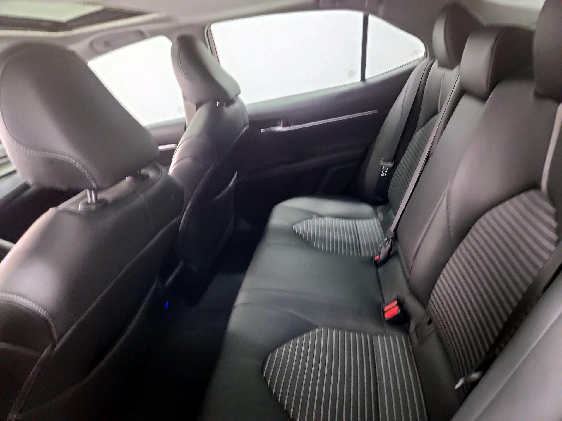 Thumbnail: 2019 Toyota Camry - 20