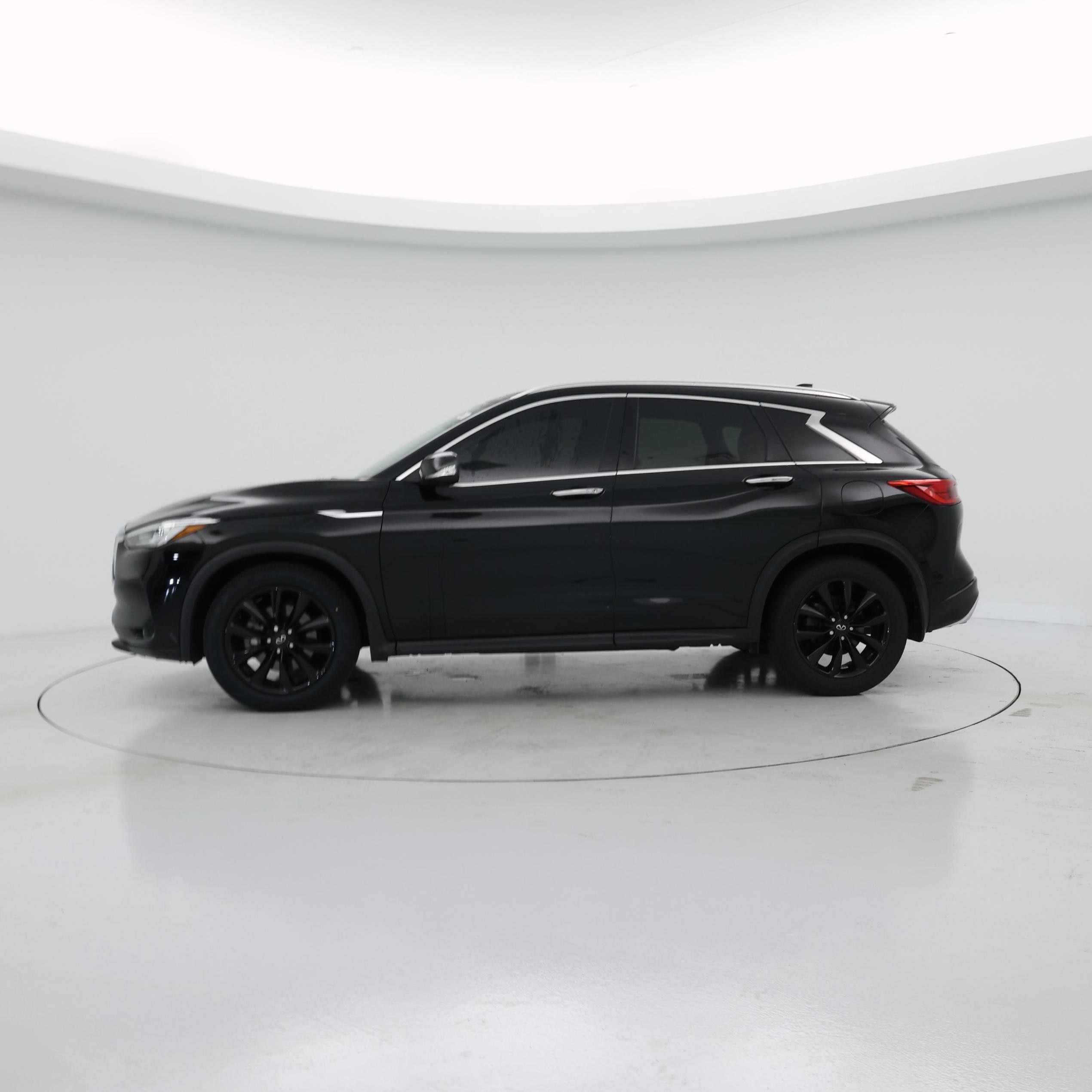 Thumbnail: 2021 INFINITI QX50 - 3