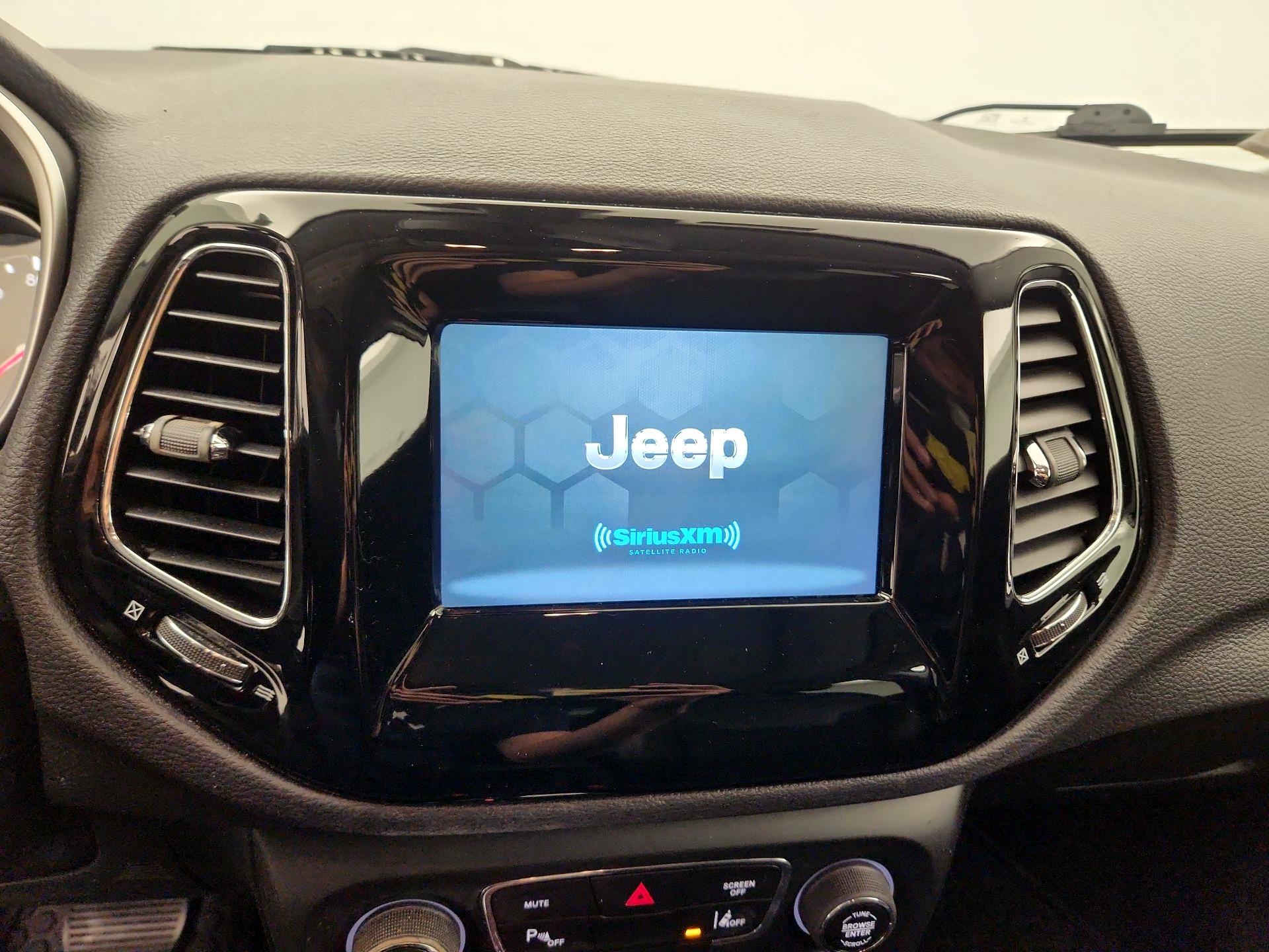 Thumbnail: 2018 Jeep Compass - 14