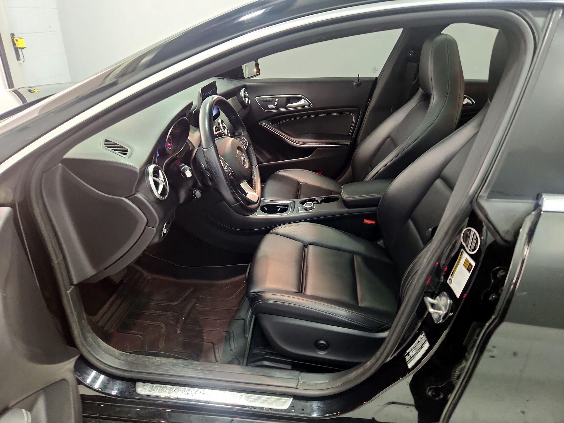 Thumbnail: 2019 Mercedes-Benz CLA - 11