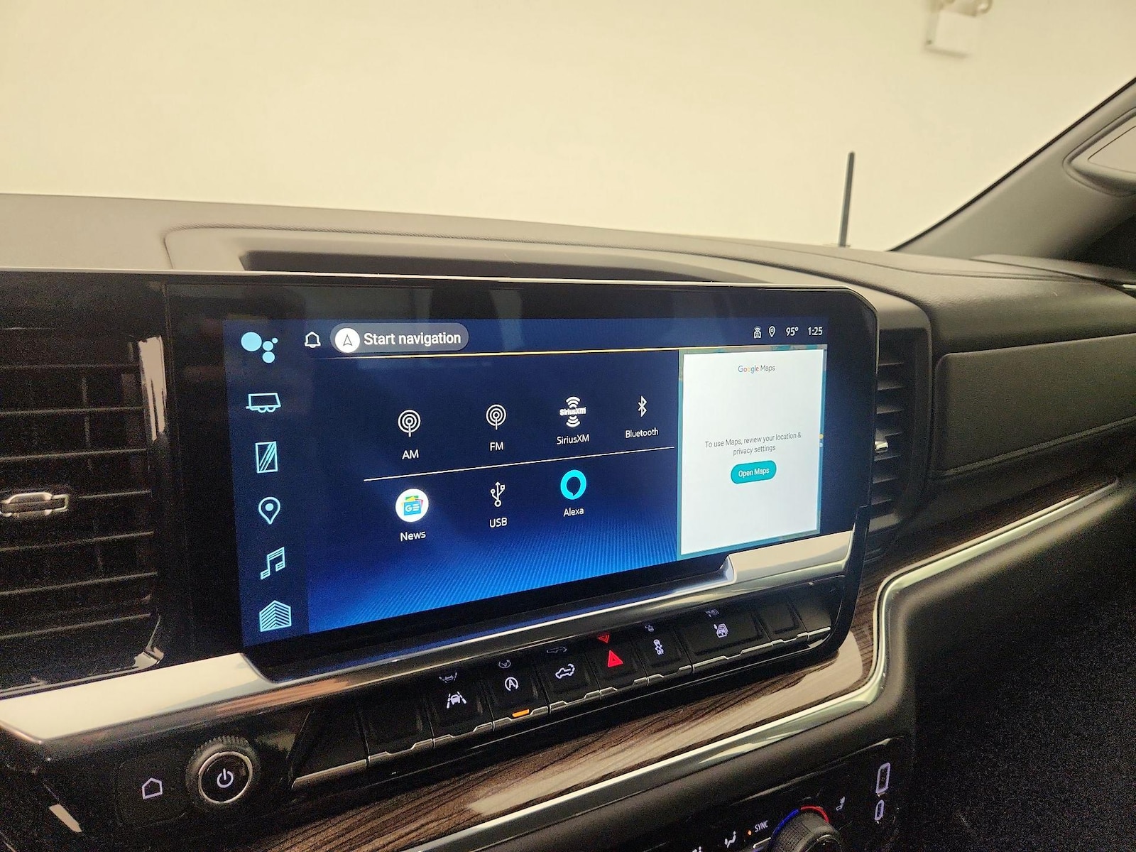 2025 Chevrolet Silverado 1500 LT - Photo 18