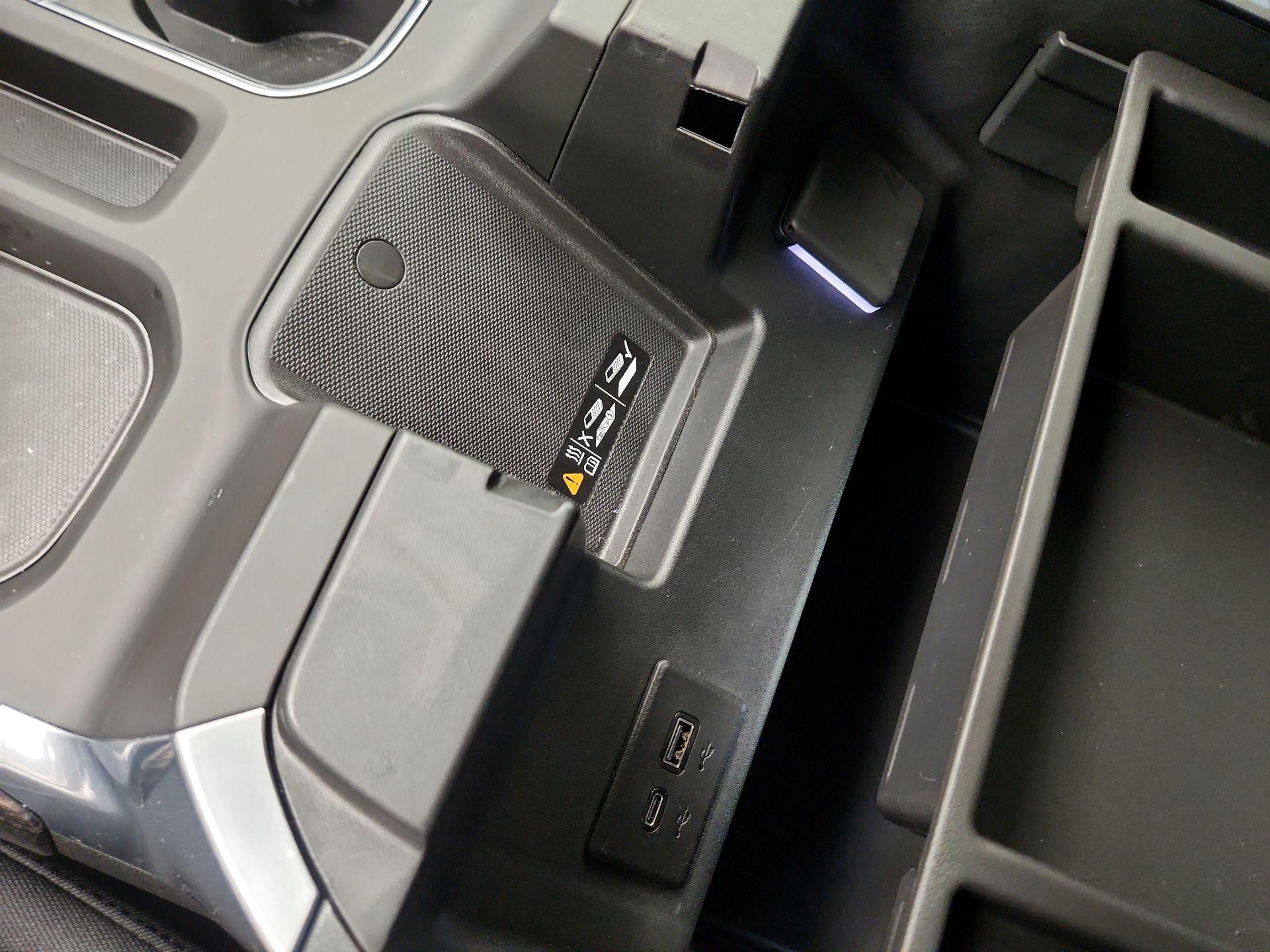 Thumbnail: 2025 Chevrolet Silverado 1500 - 19