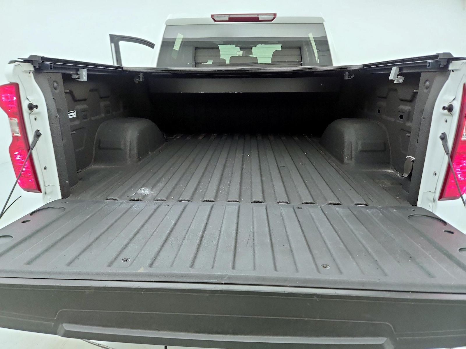 2025 Chevrolet Silverado 1500 LT - Photo 23