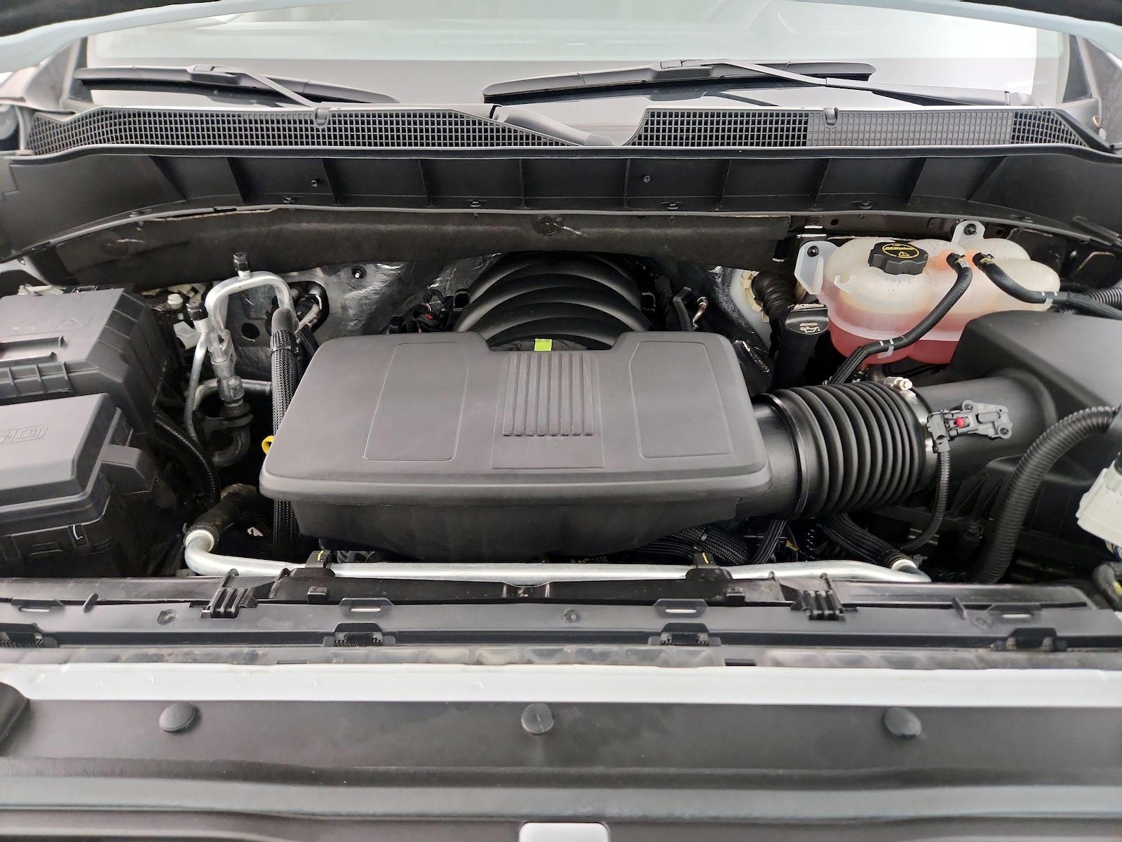 2025 Chevrolet Silverado 1500 LT - Photo 24