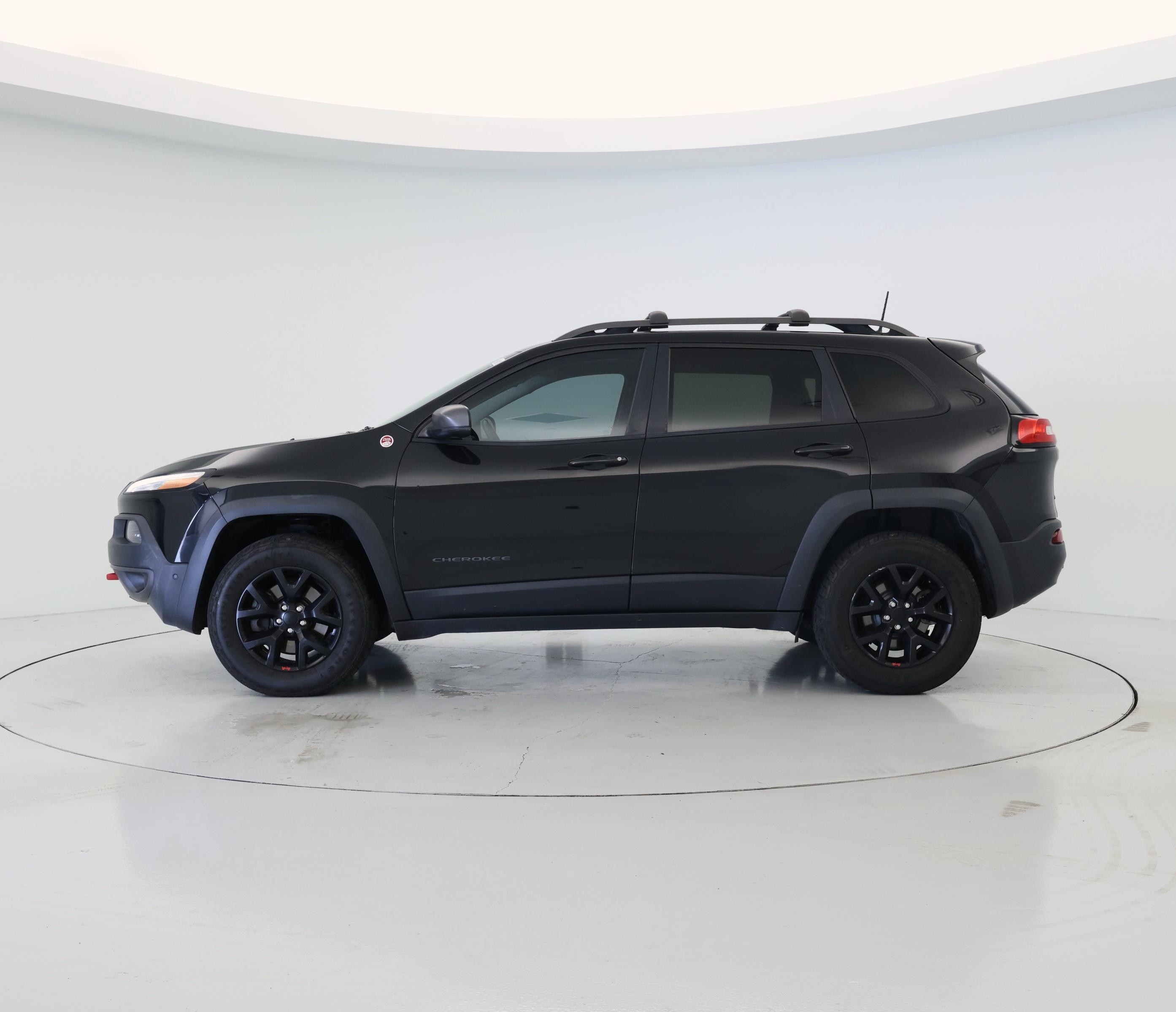 Thumbnail: 2016 Jeep Cherokee - 3