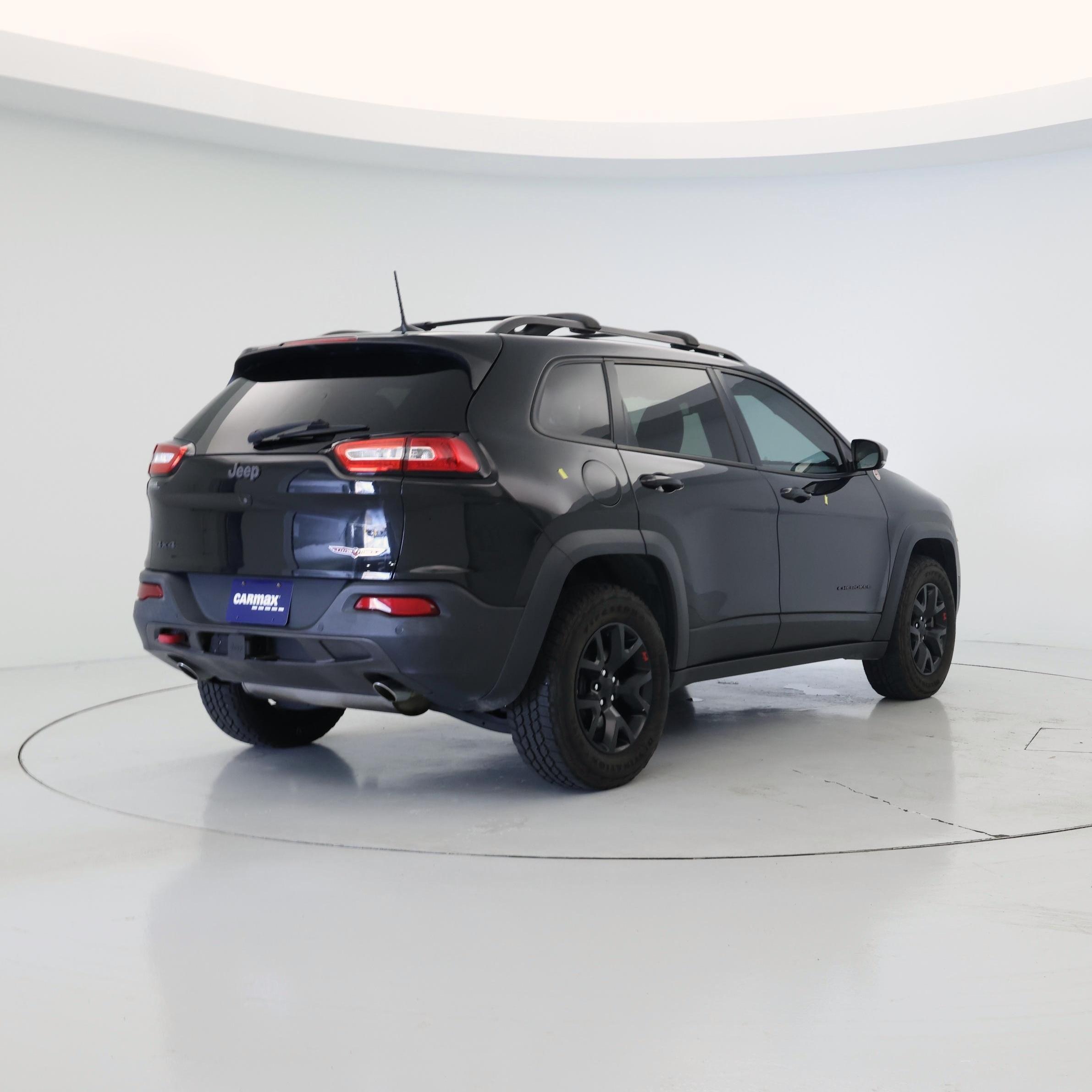 Thumbnail: 2016 Jeep Cherokee - 8