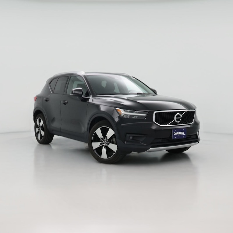 2021 Volvo XC40 T5 Momentum