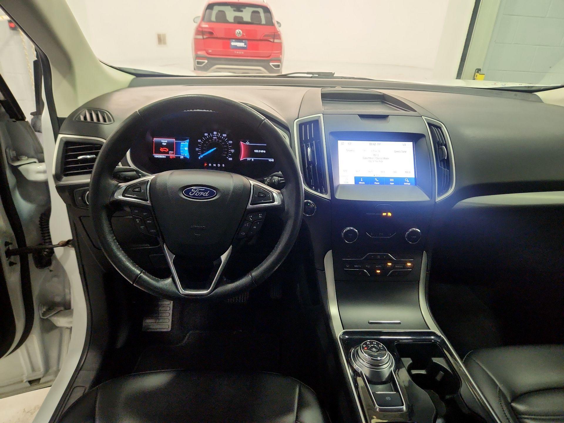 Thumbnail: 2020 Ford Edge - 9