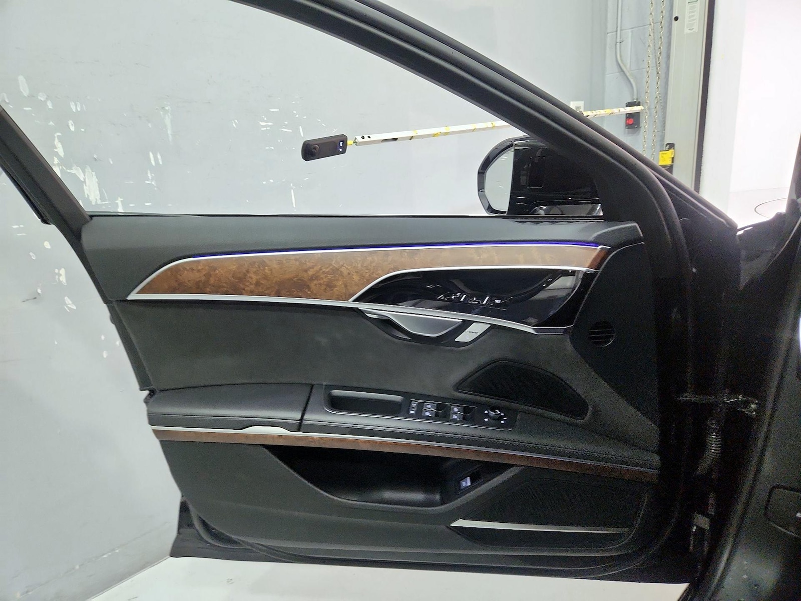 2022 Audi A8 Base - Photo 13